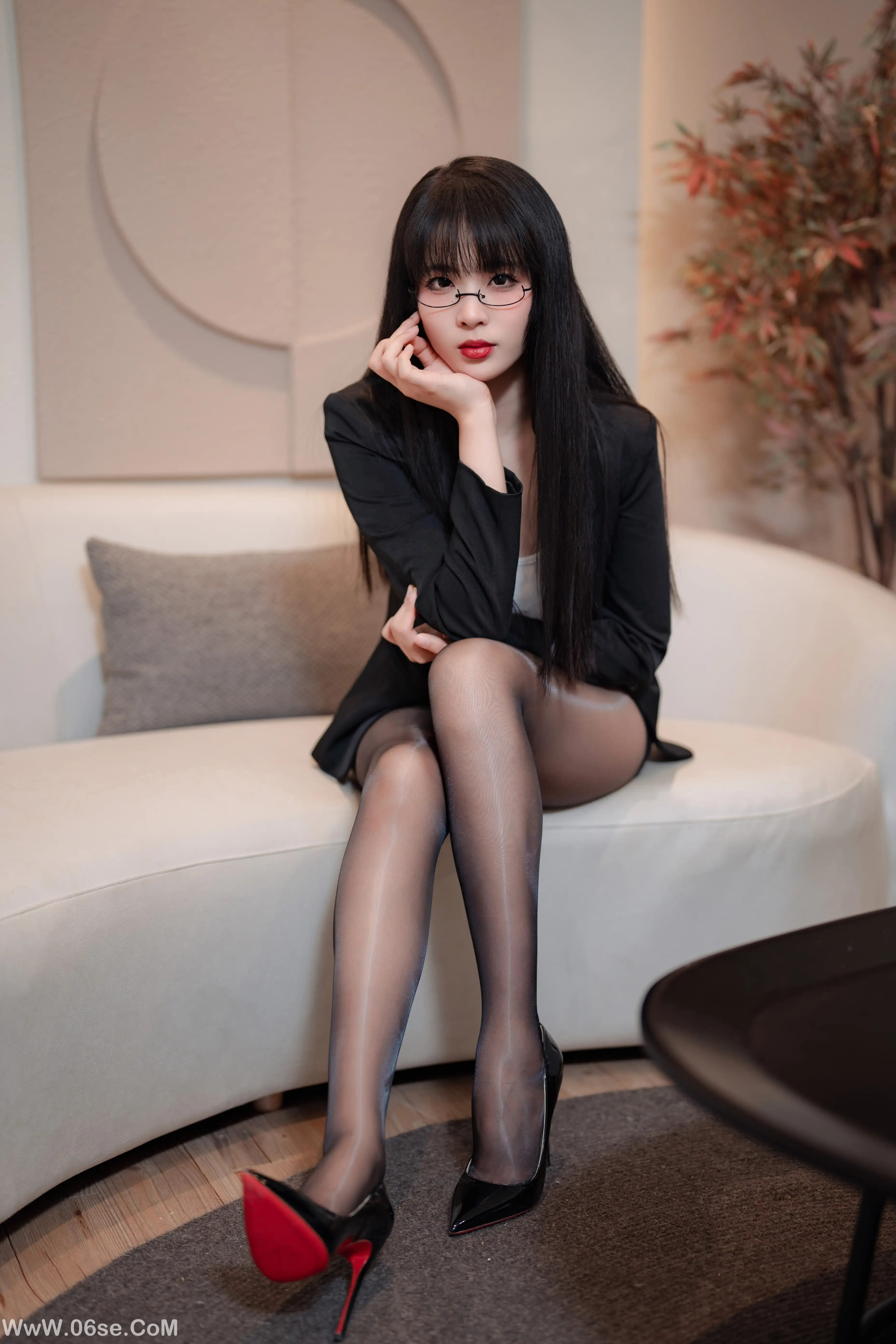 图片[23]-轩萧学姐 – 下班后的ol-六色网