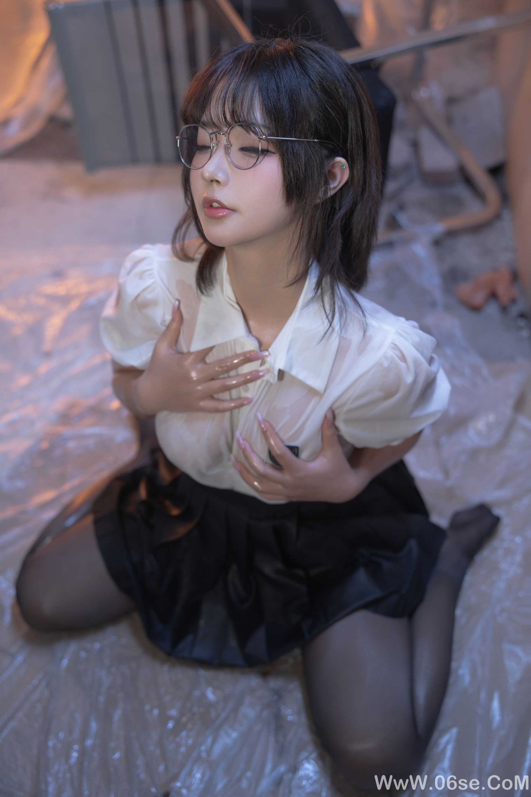 图片[89]-yuuhui玉汇 – 电梯间 尾行 [154P]-六色网