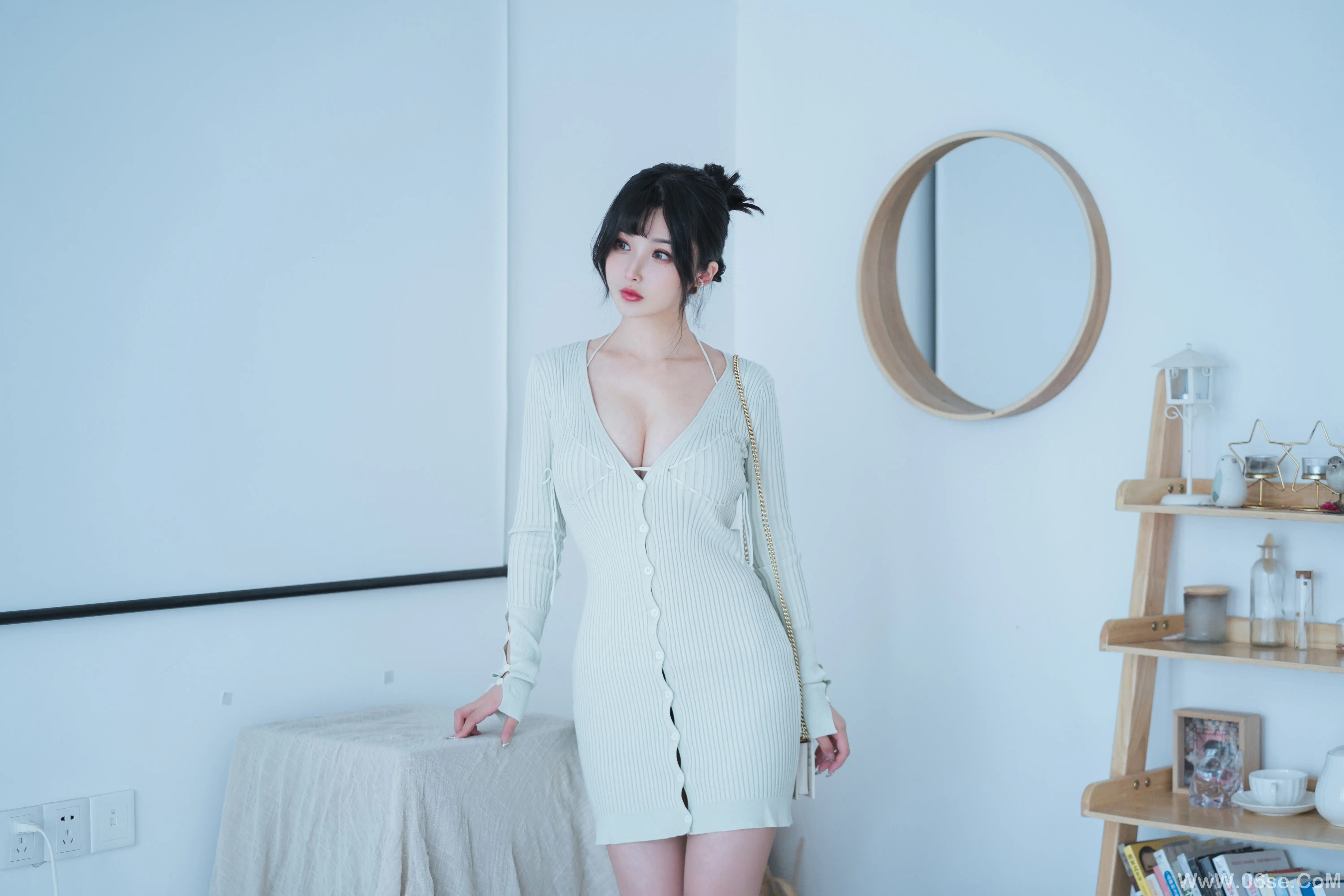 肉扣热热子(rioko凉凉子) 人妻毛衣-六色网