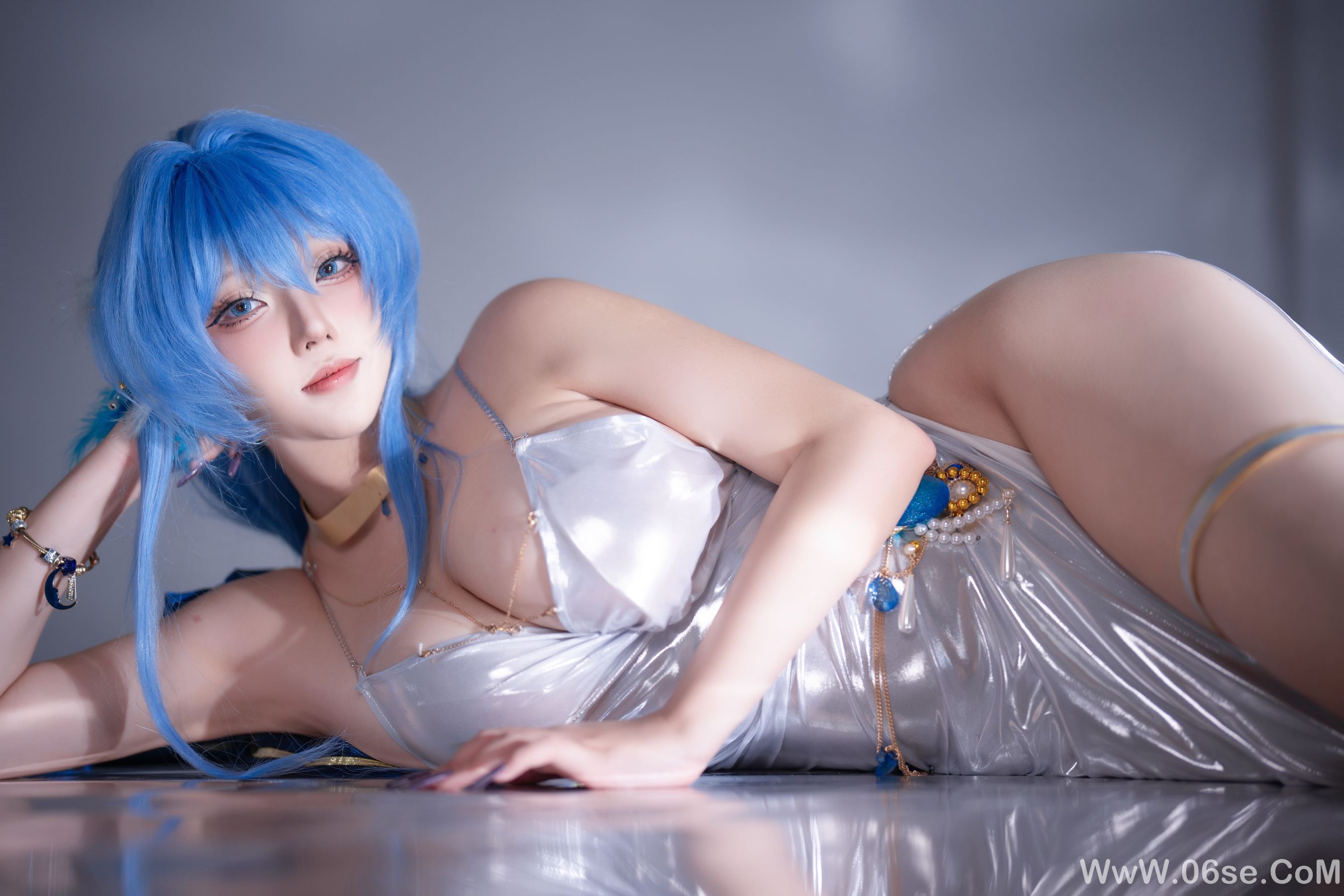 图片[8]-萌妹 菌烨tako – 海伦礼服 [9P]-六色网