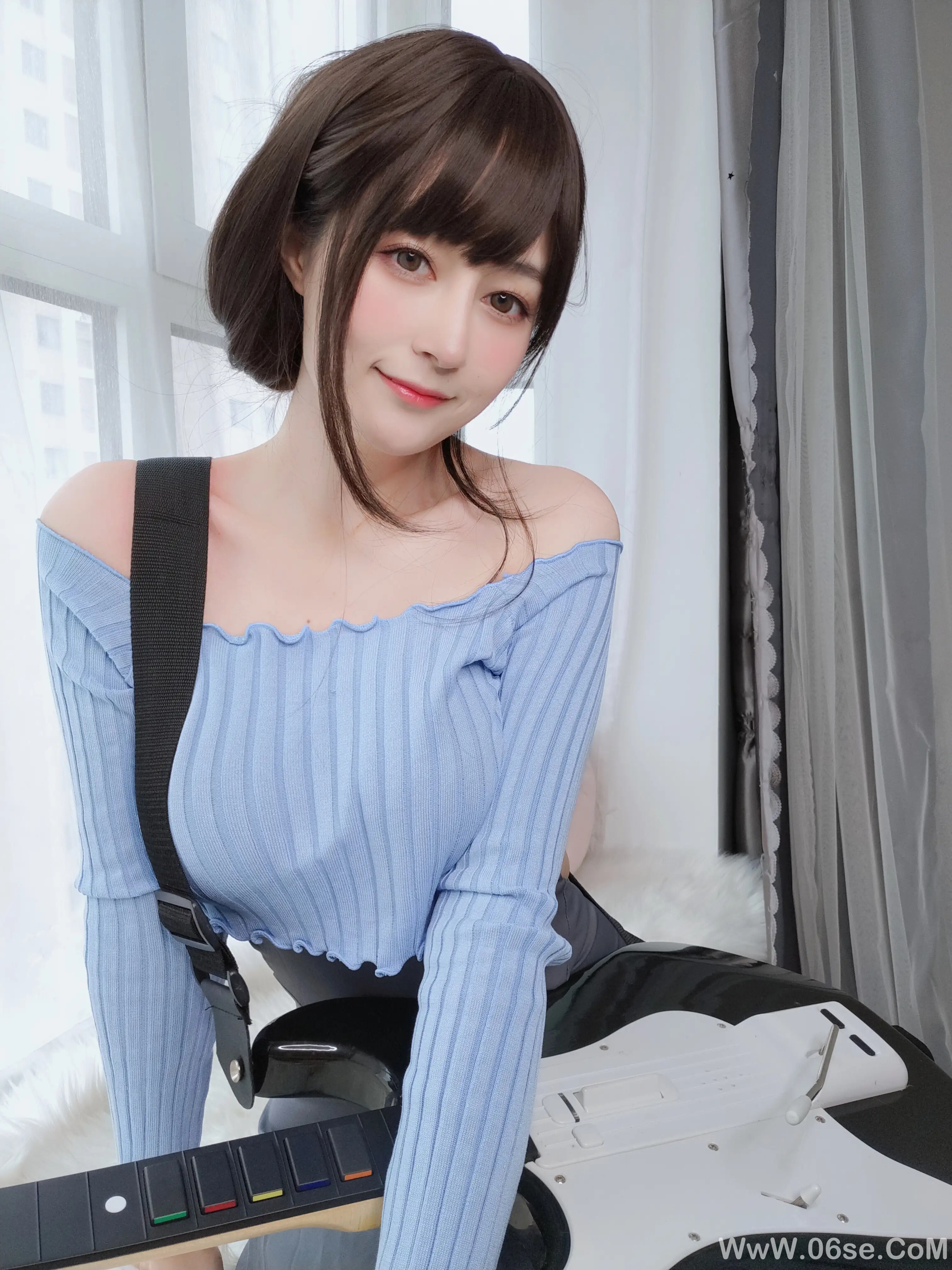 图片[25]-白银81 – 自拍 吉他妹妹-六色网