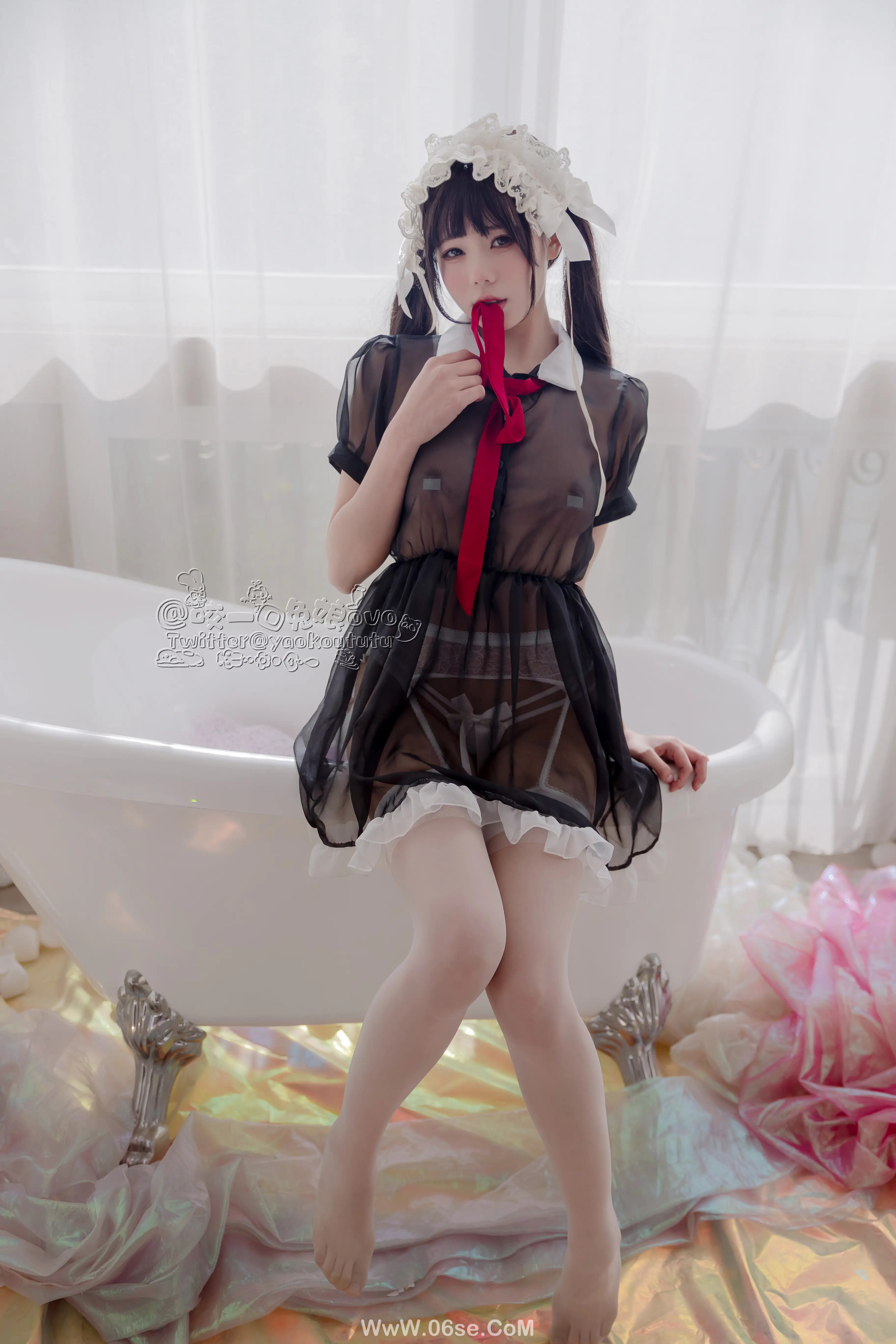 图片[30]-咬一口兔娘 黑白女仆-六色网