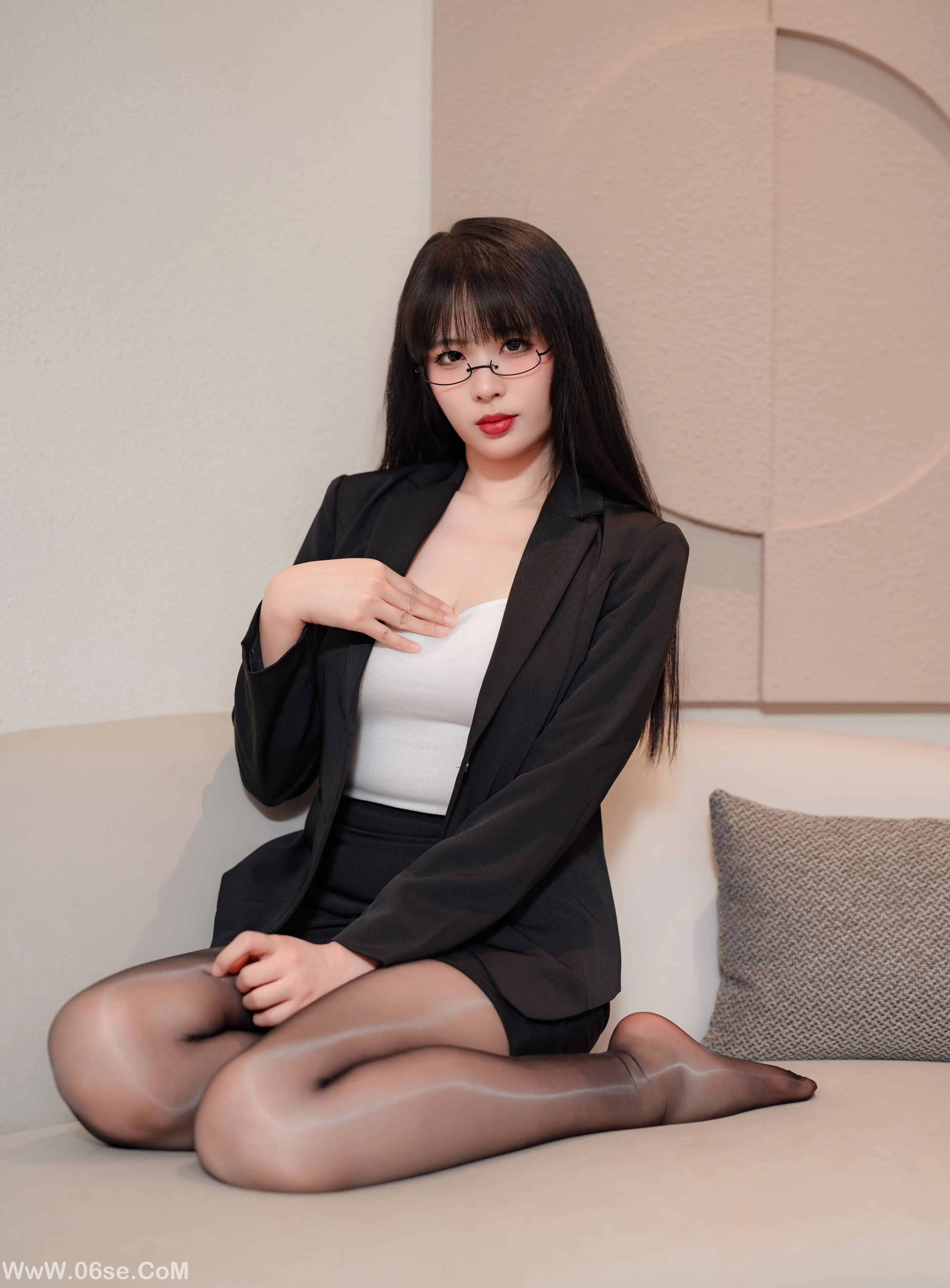 图片[31]-轩萧学姐 – 下班后的ol-六色网