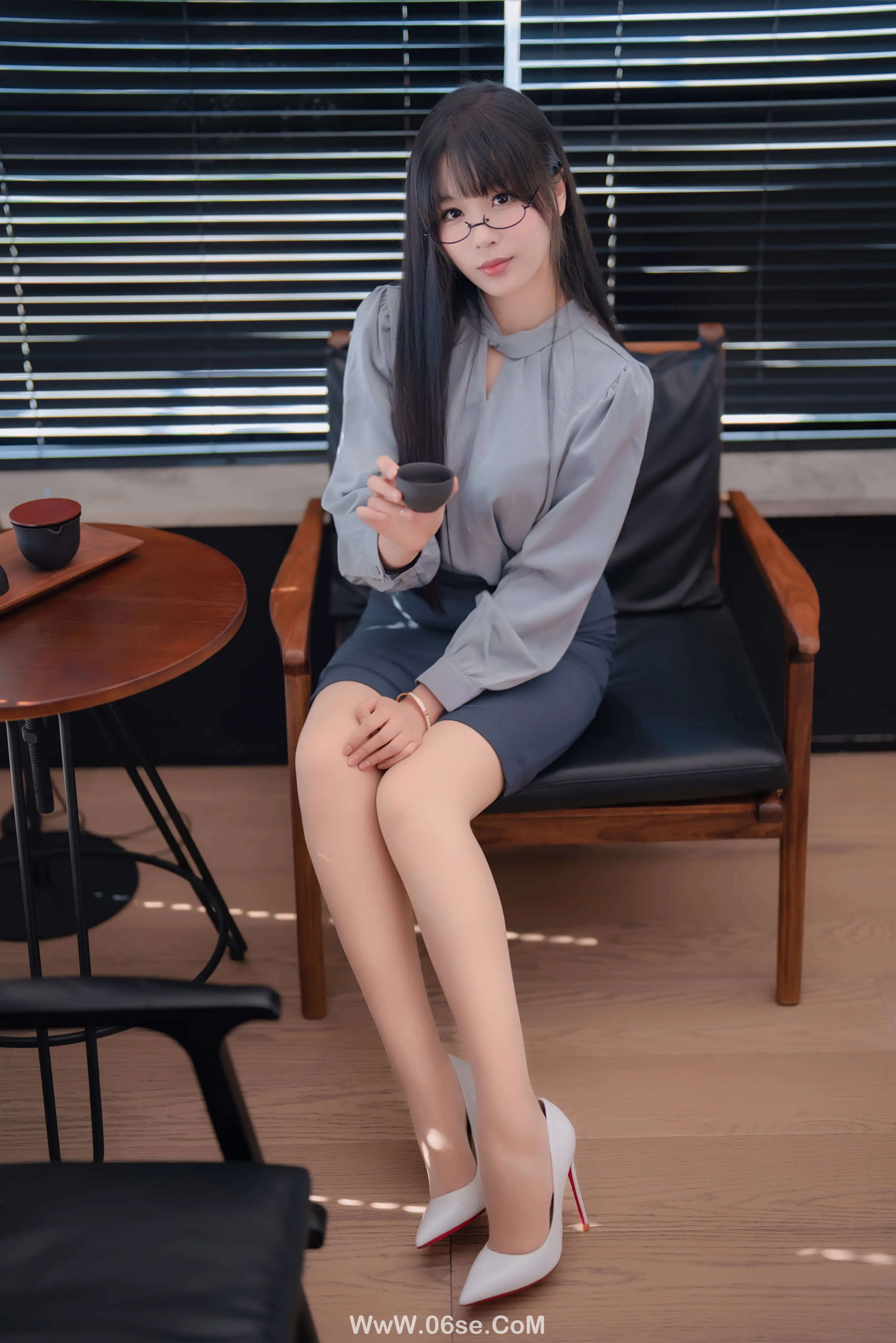 图片[47]-轩萧学姐 – 蓝裙ol-六色网