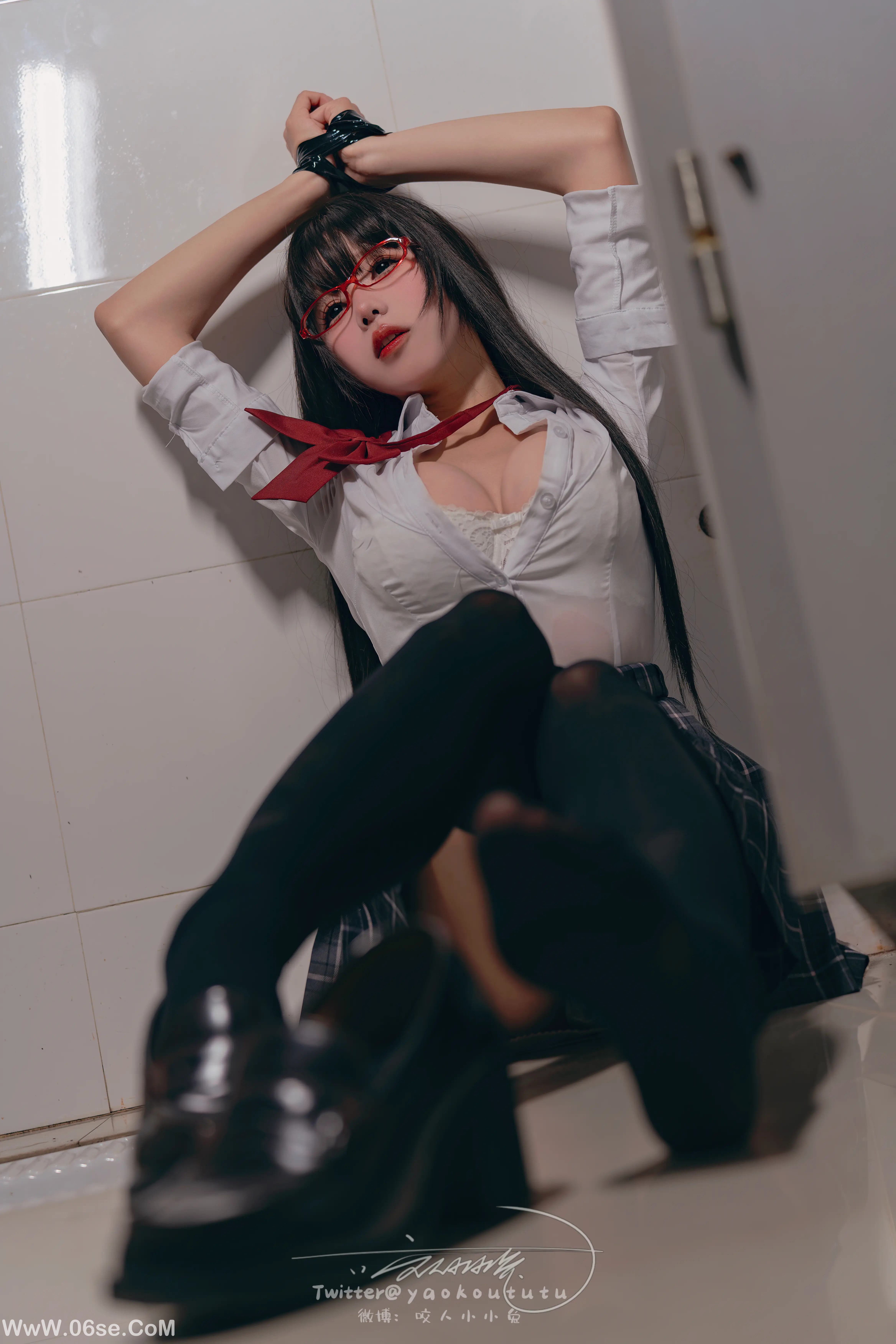 图片[41]-咬一口兔娘 电车惊魂-六色网