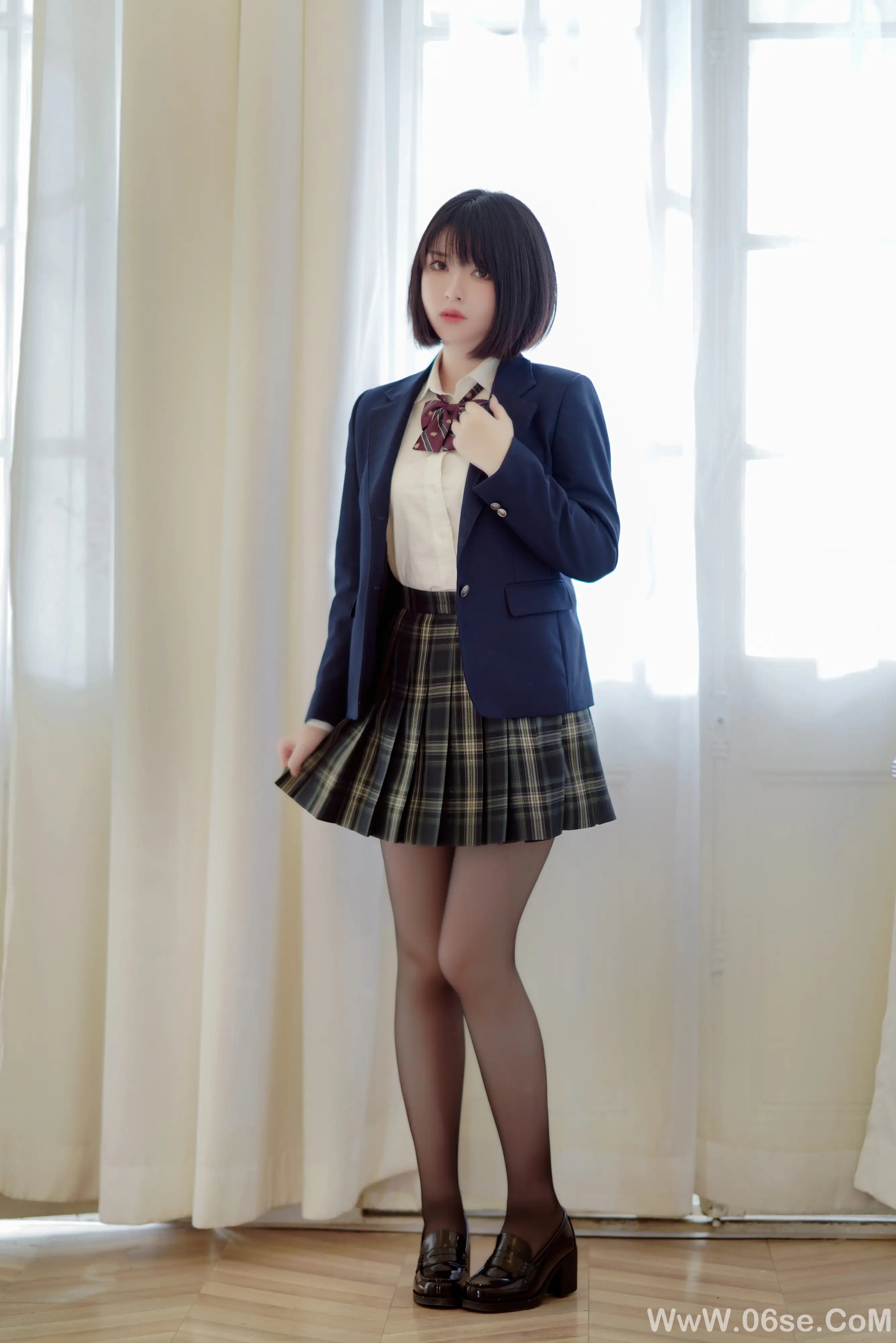 半半子 - 彼女の制服姿が好き-六色网