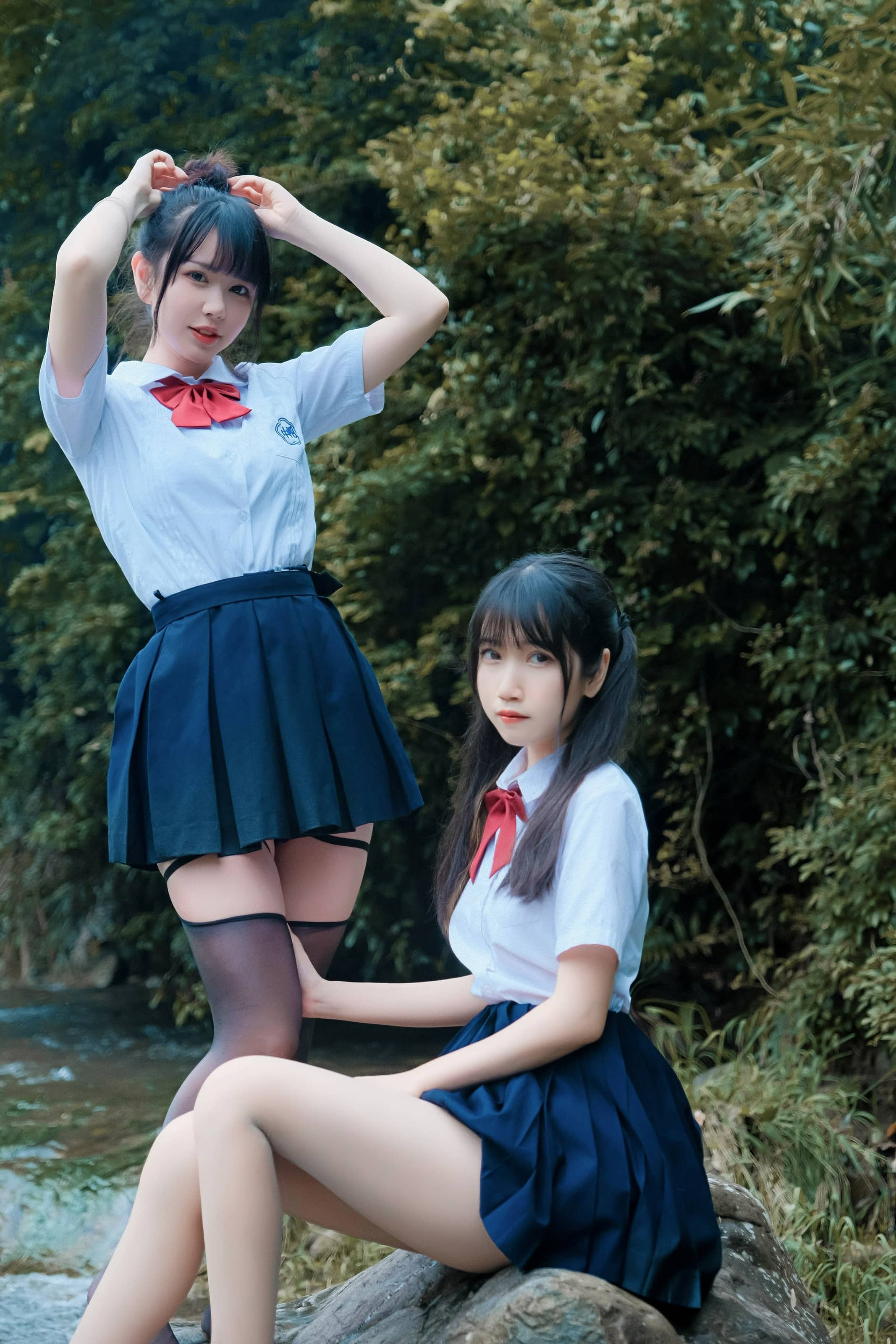 – 百合小溪 (&Tina很妖孽呀) [49P 2V]