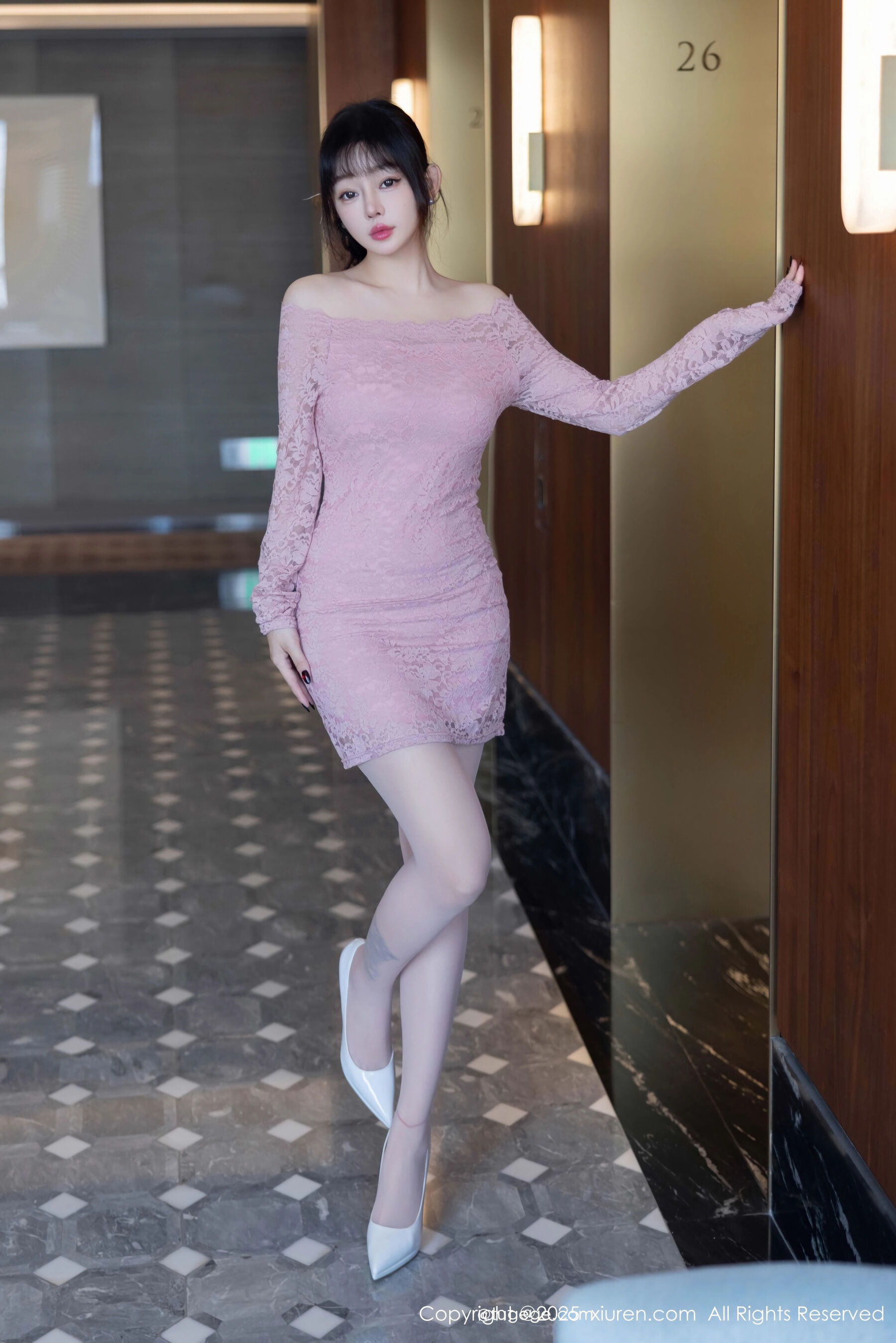图片[2]-秀人网 – NO.11043 – 王羽纯 [77P]-六色网