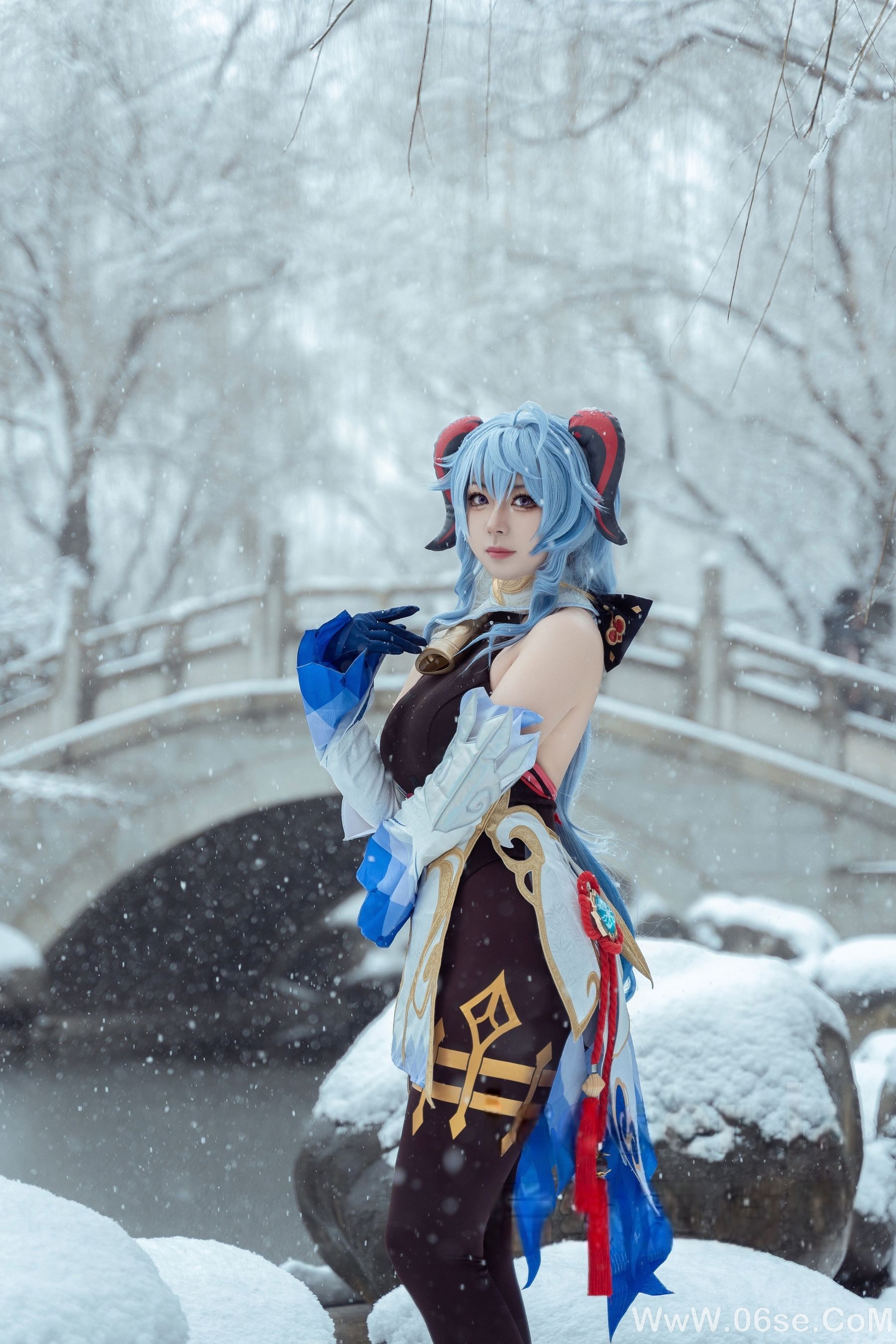 图片[28]-虎森森 – 原神 甘雨 雪景 [42P]-六色网