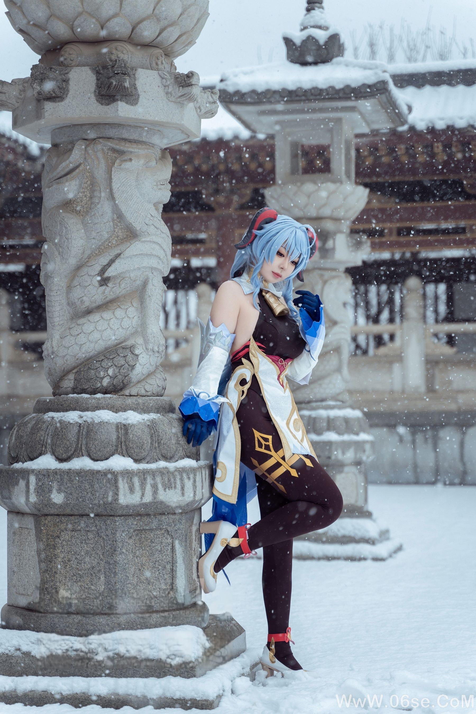 图片[11]-虎森森 – 原神 甘雨 雪景 [42P]-六色网