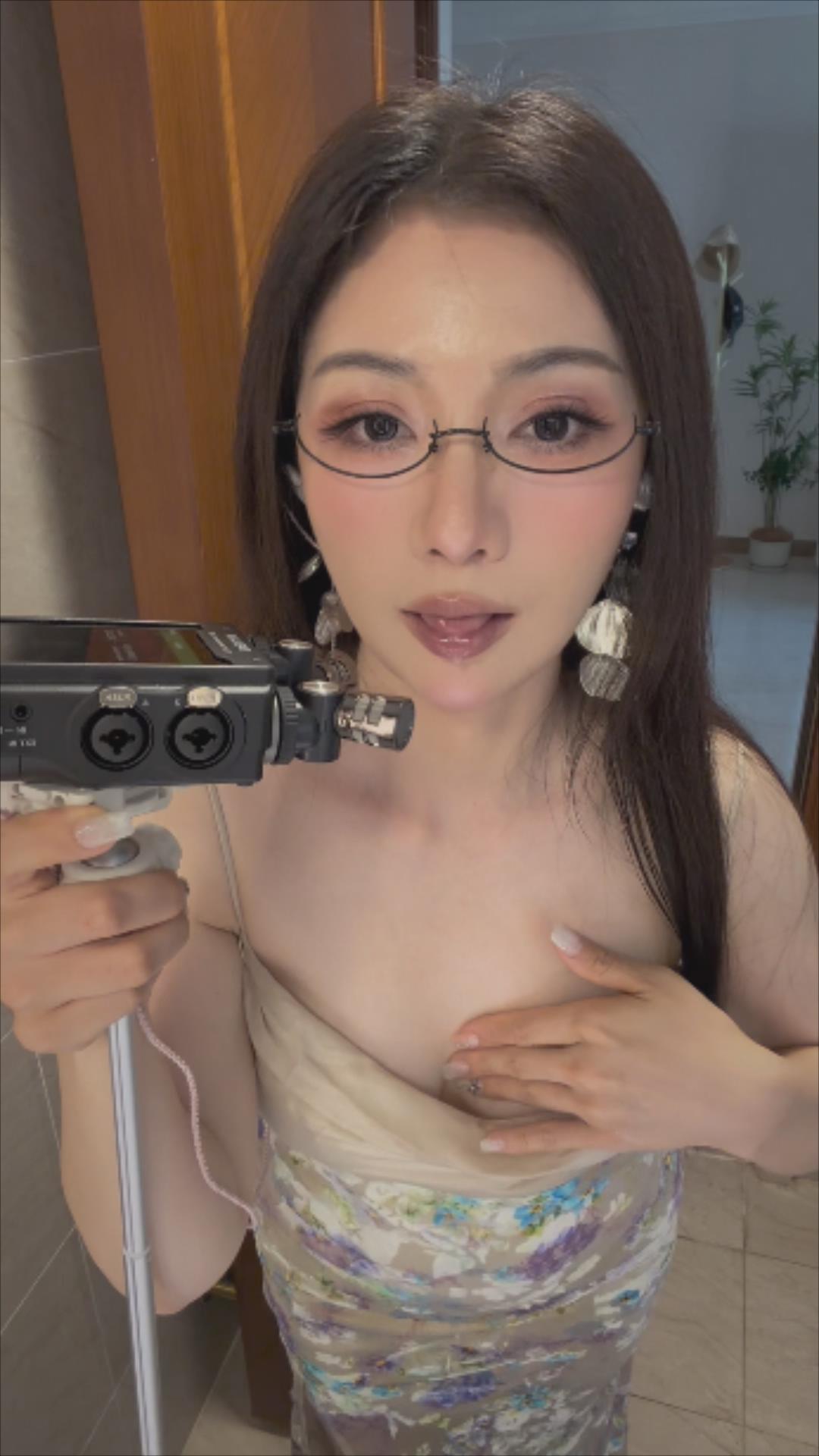 【在线播放】晚安yoyo 2614 竖屏 吊带连衣裙-asmr小喵