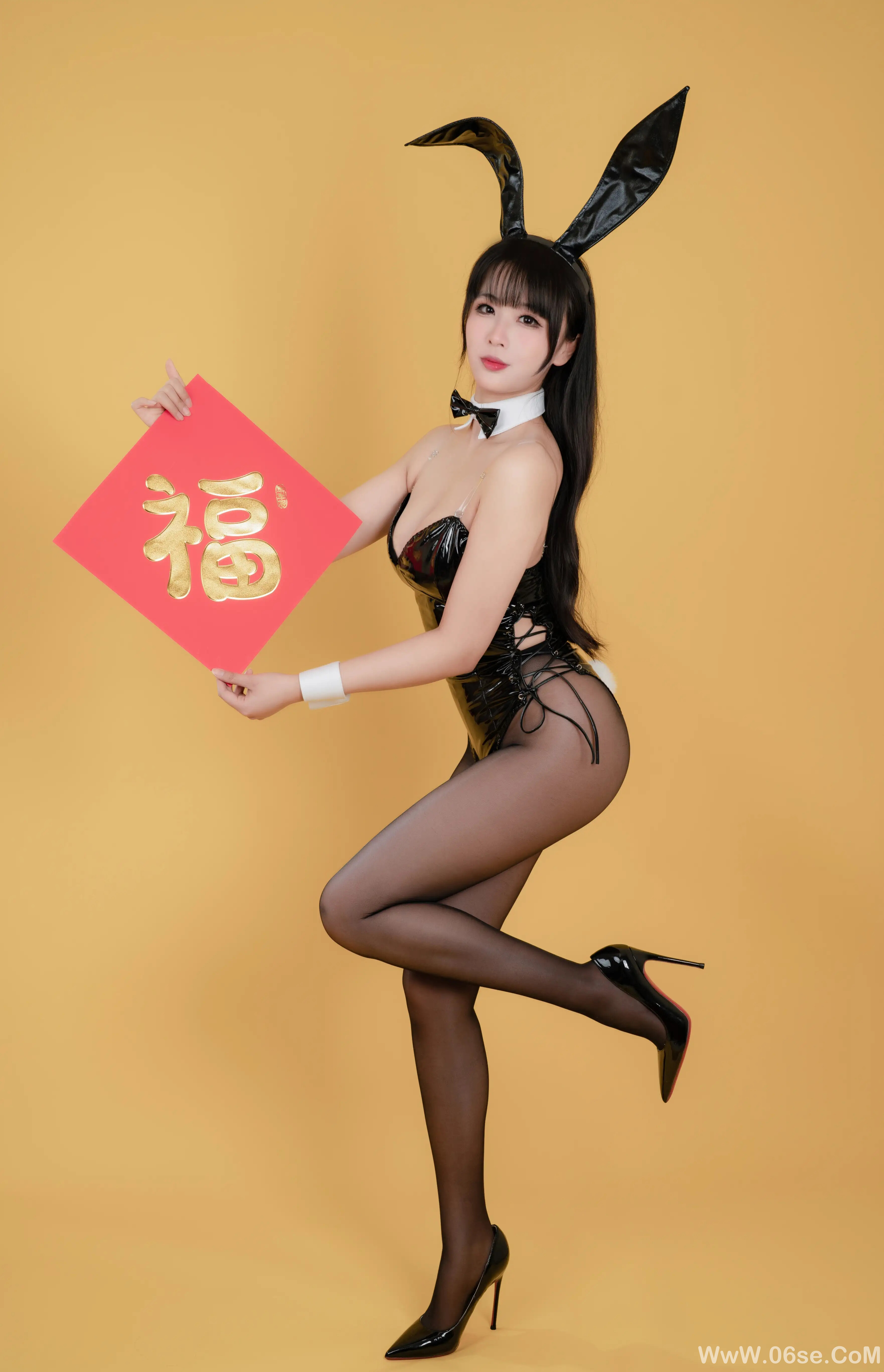 图片[15]-轩萧学姐 – 新春福兔 黑兔女郎-六色网