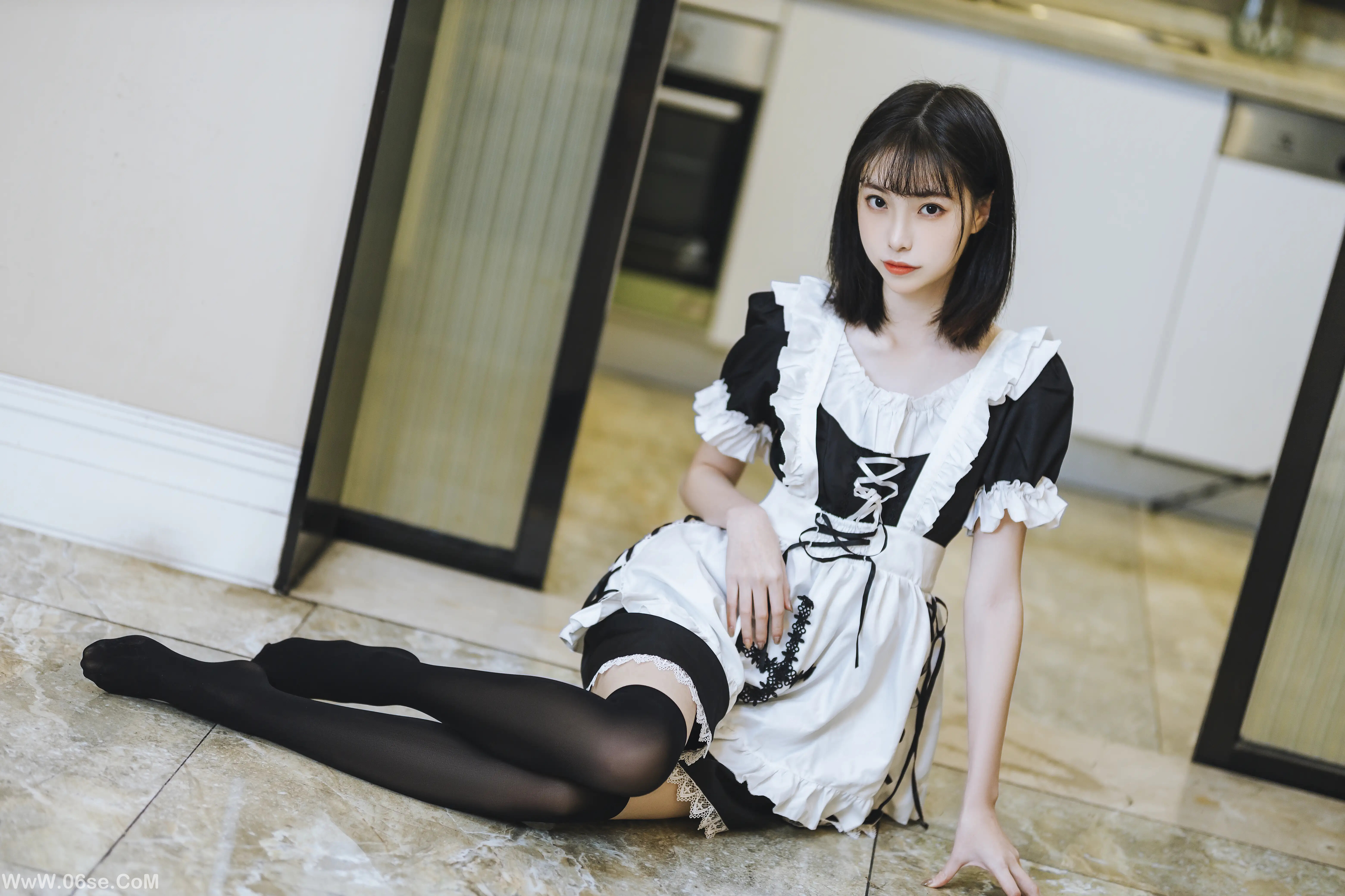 图片[4]-许岚LAN 短裙女仆-六色网
