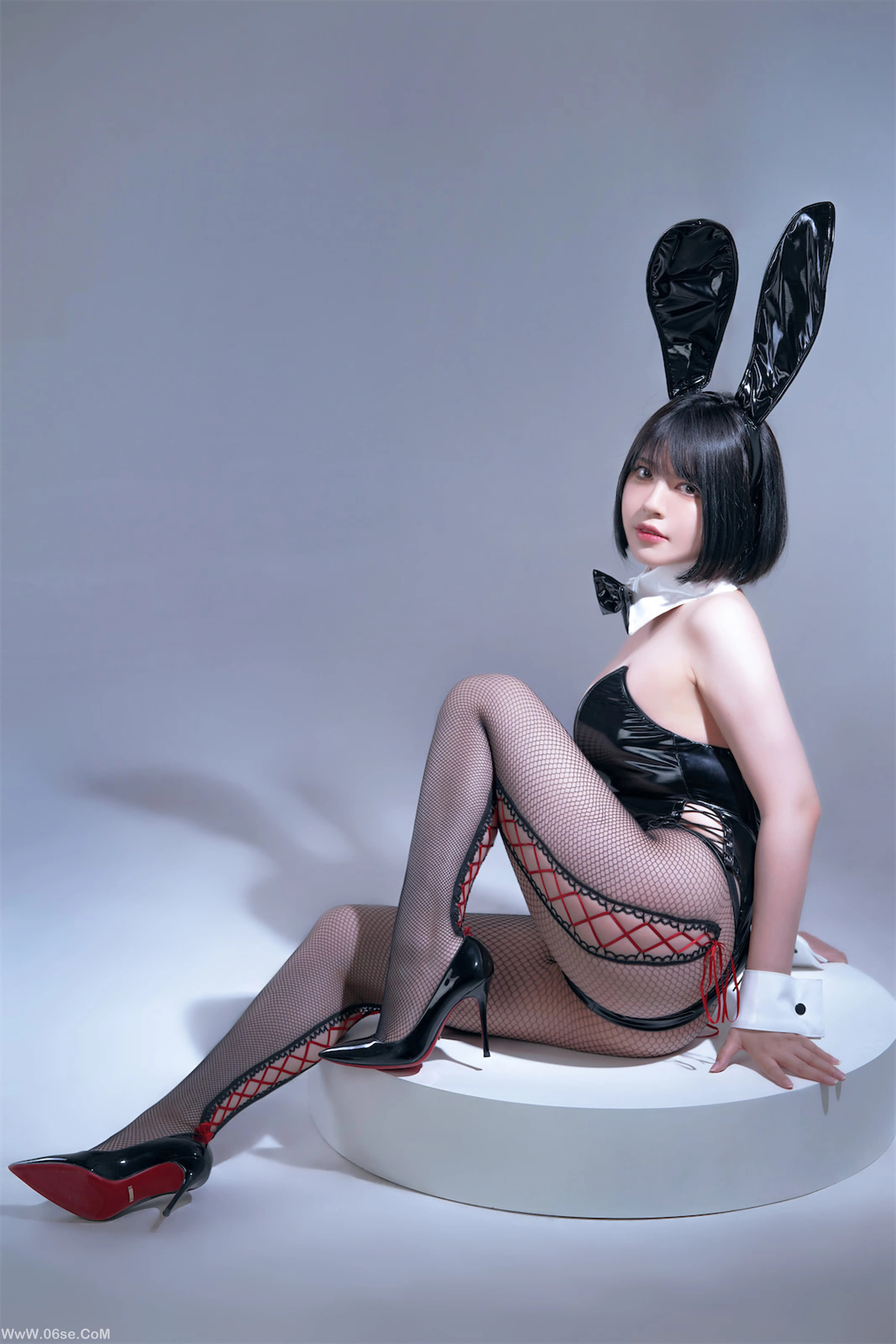 图片[2]-半半子 – Bunny 兔女郎-六色网
