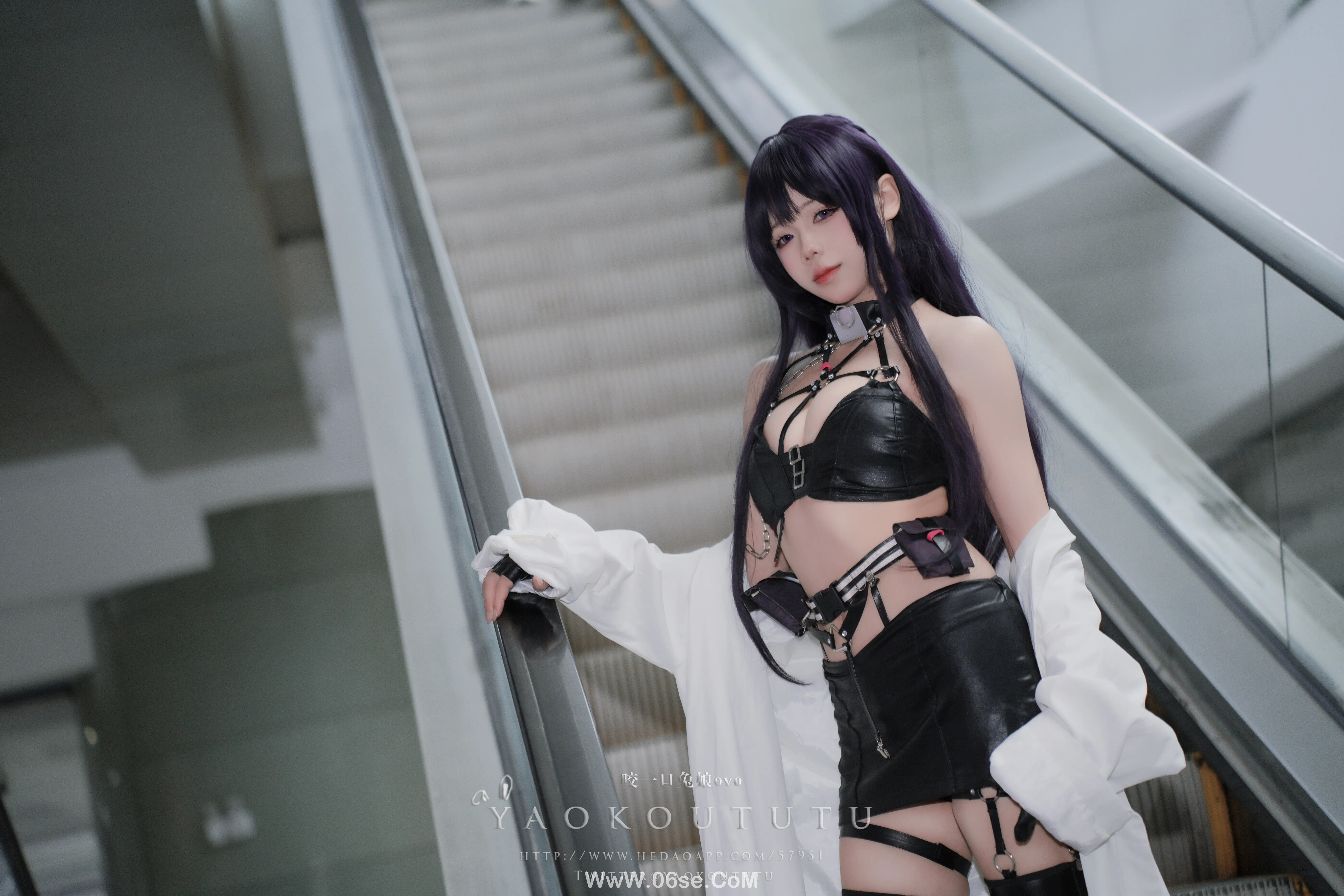 咬一口兔娘_漫展米哈拉『烤全兔专属配菜』-六色网
