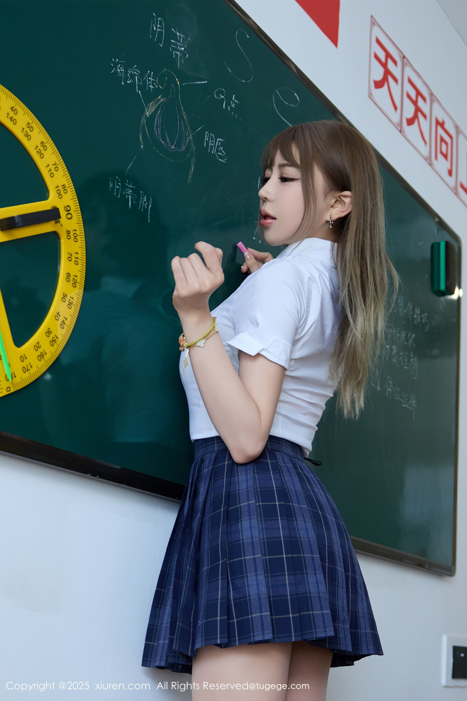 图片[25]-[Xiuren秀人网] 2025.09.10 NO.10750 tina_甜仔 Zoe柚柚[71P]-六色网