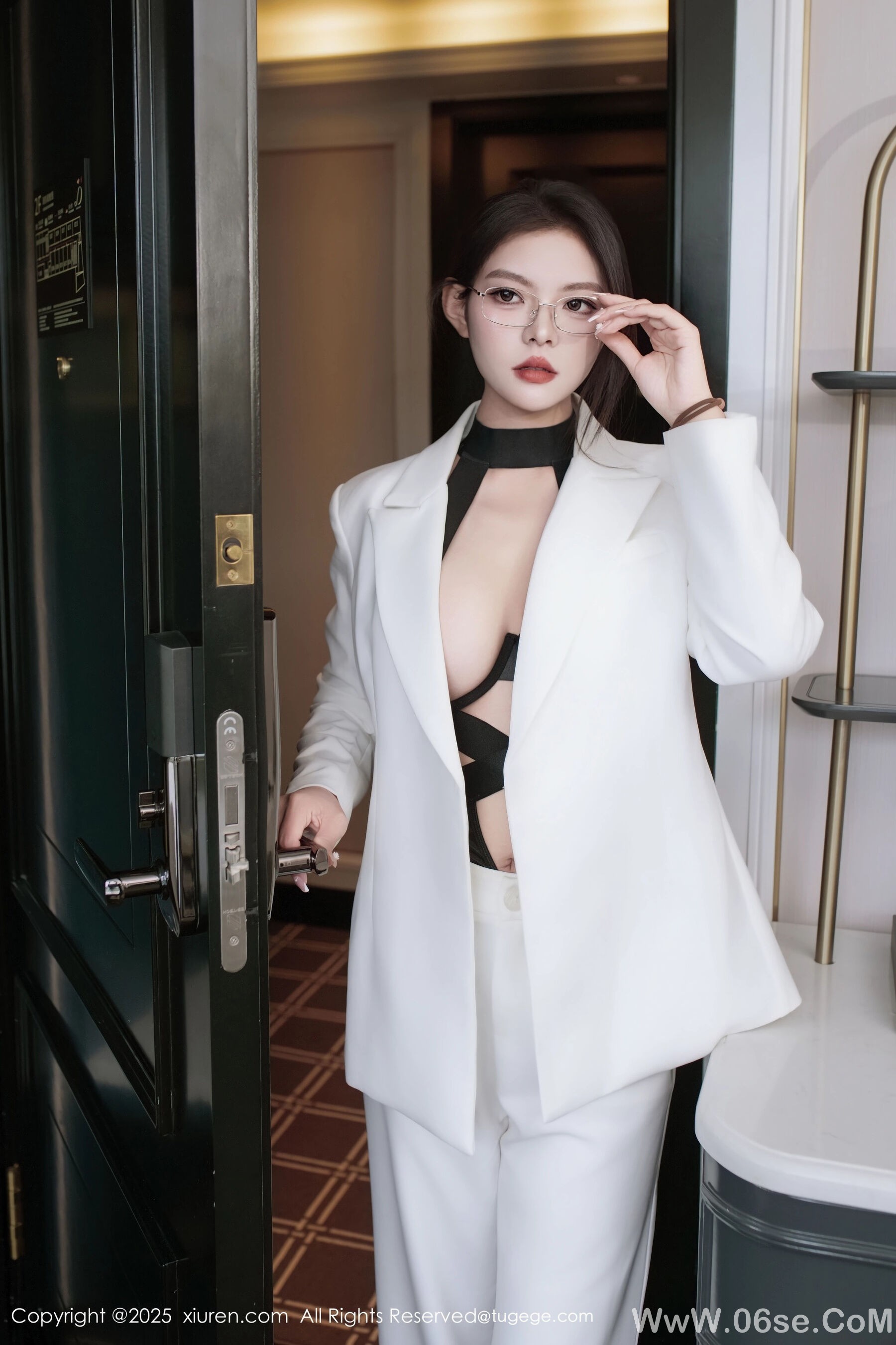 图片[2]-[Xiuren秀人网] 2025.06.26 NO.10464 冬安[95P]-六色网
