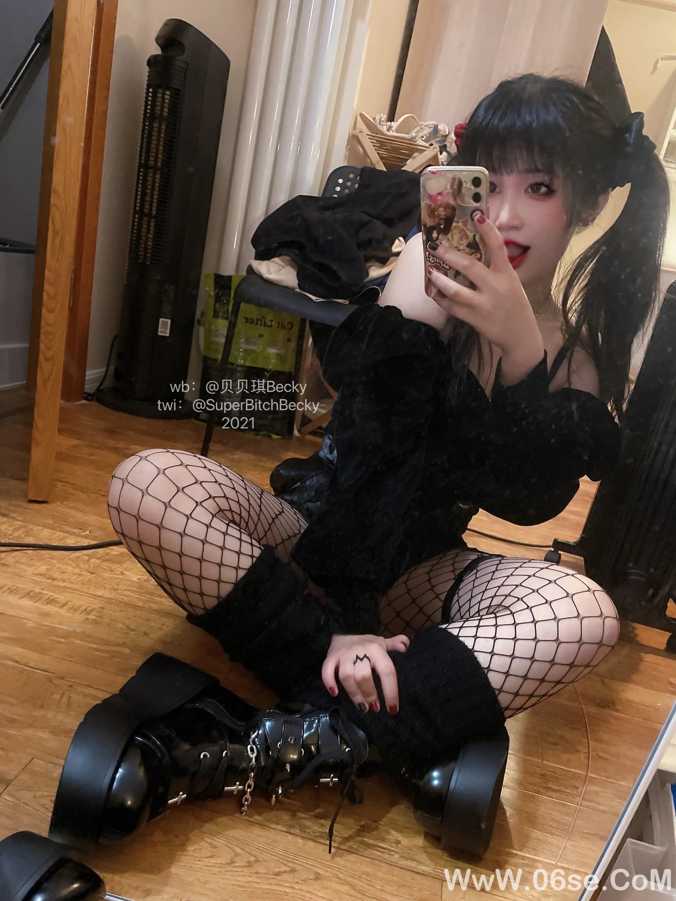图片[19]-贝贝琪Becky – 对镜黑发辣妹-六色网