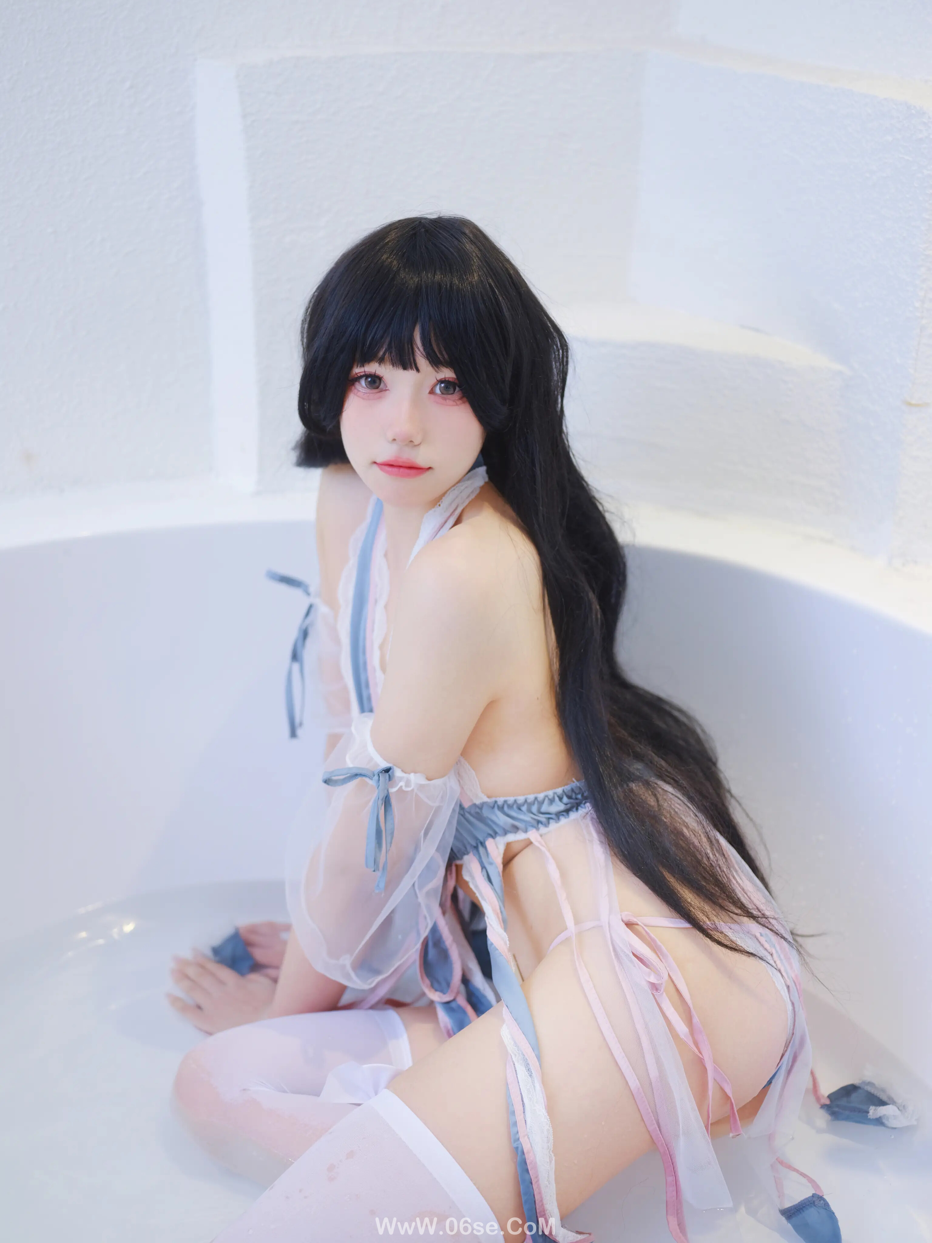 图片[11]-咬一口兔娘 古风情趣三套-六色网