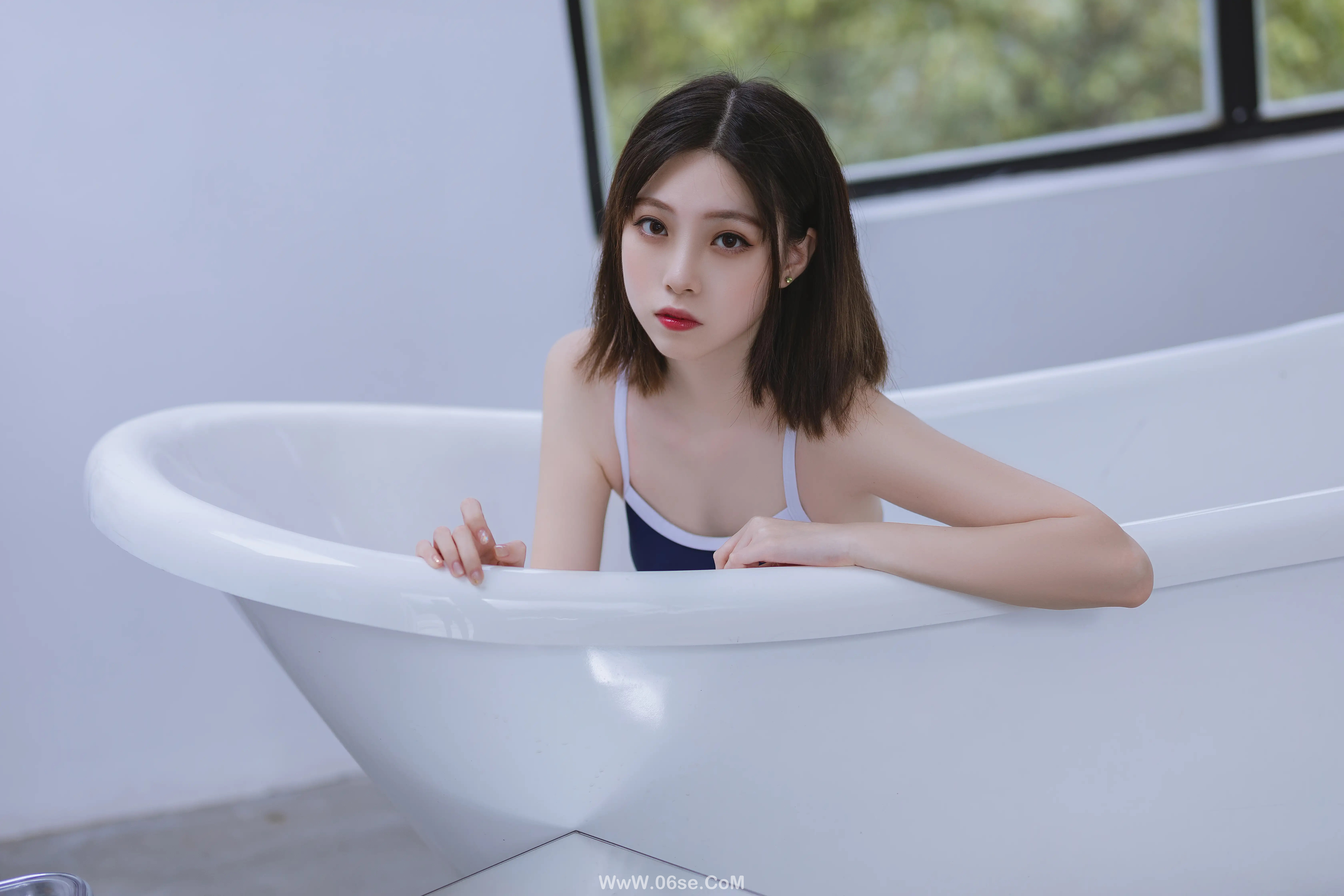 图片[3]-许岚LAN 泳池死库水-六色网