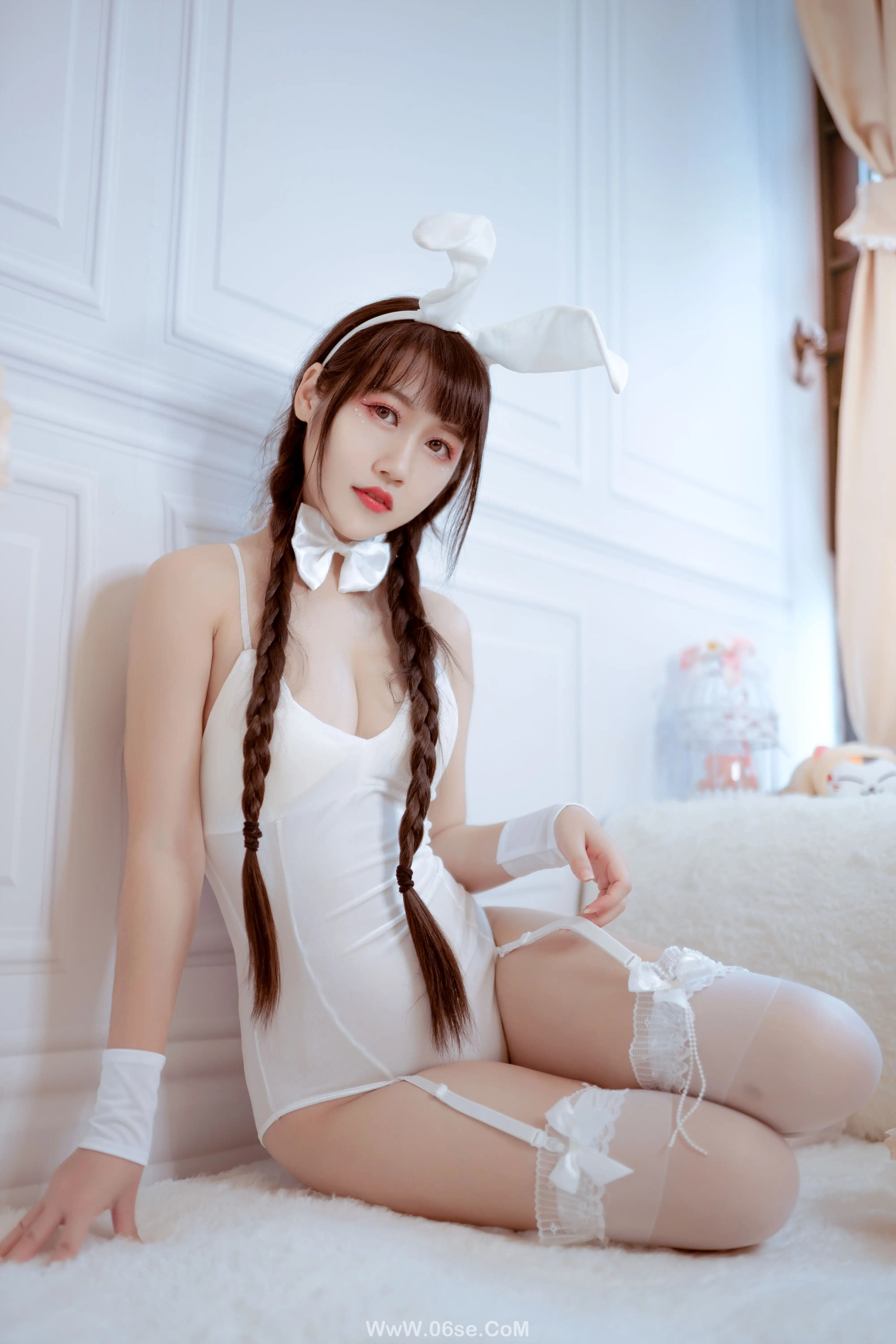 图片[9]-不呆猫 – 白色兔女郎-六色网