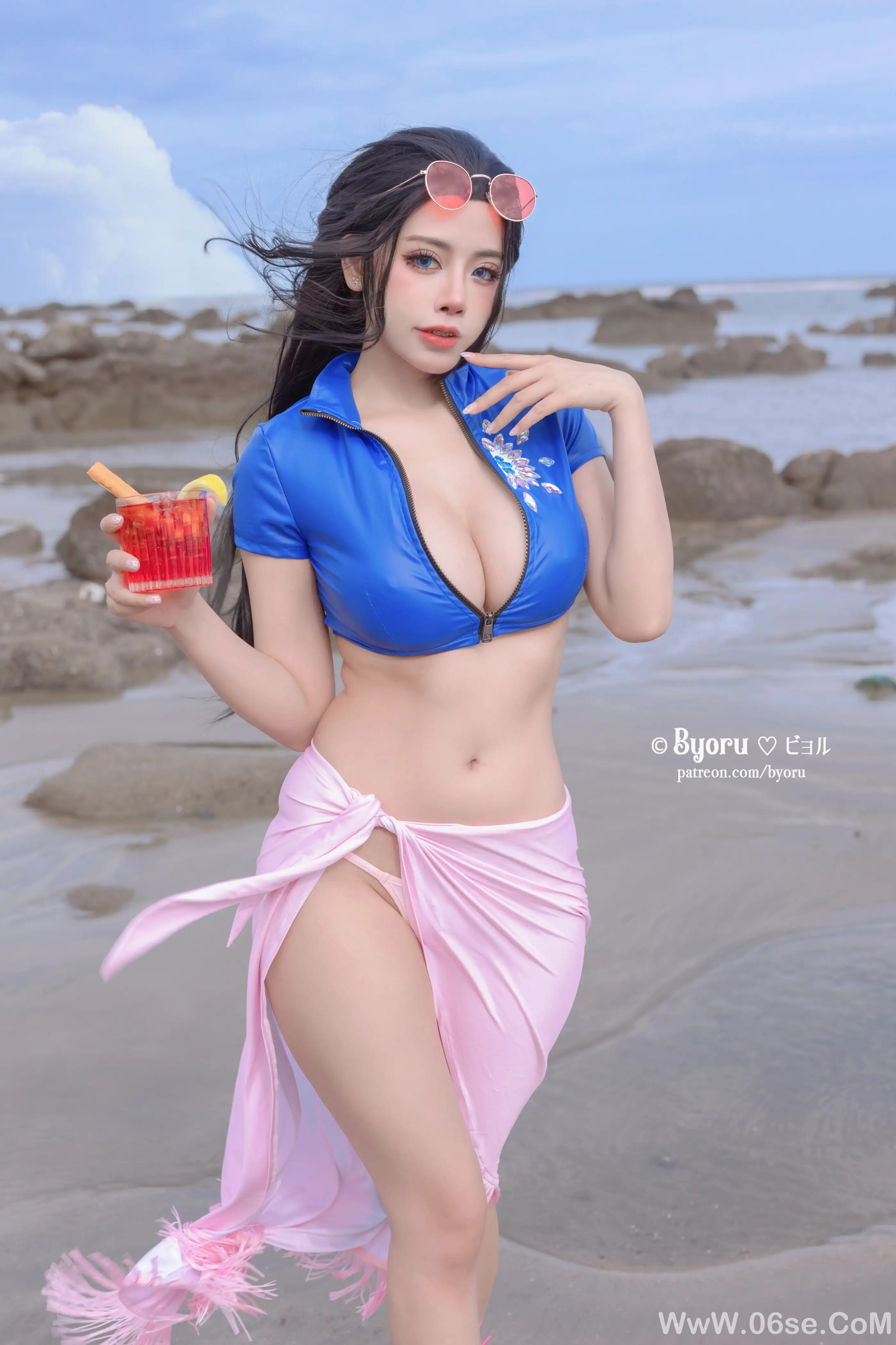 Byoru – 妮可罗宾-六色网
