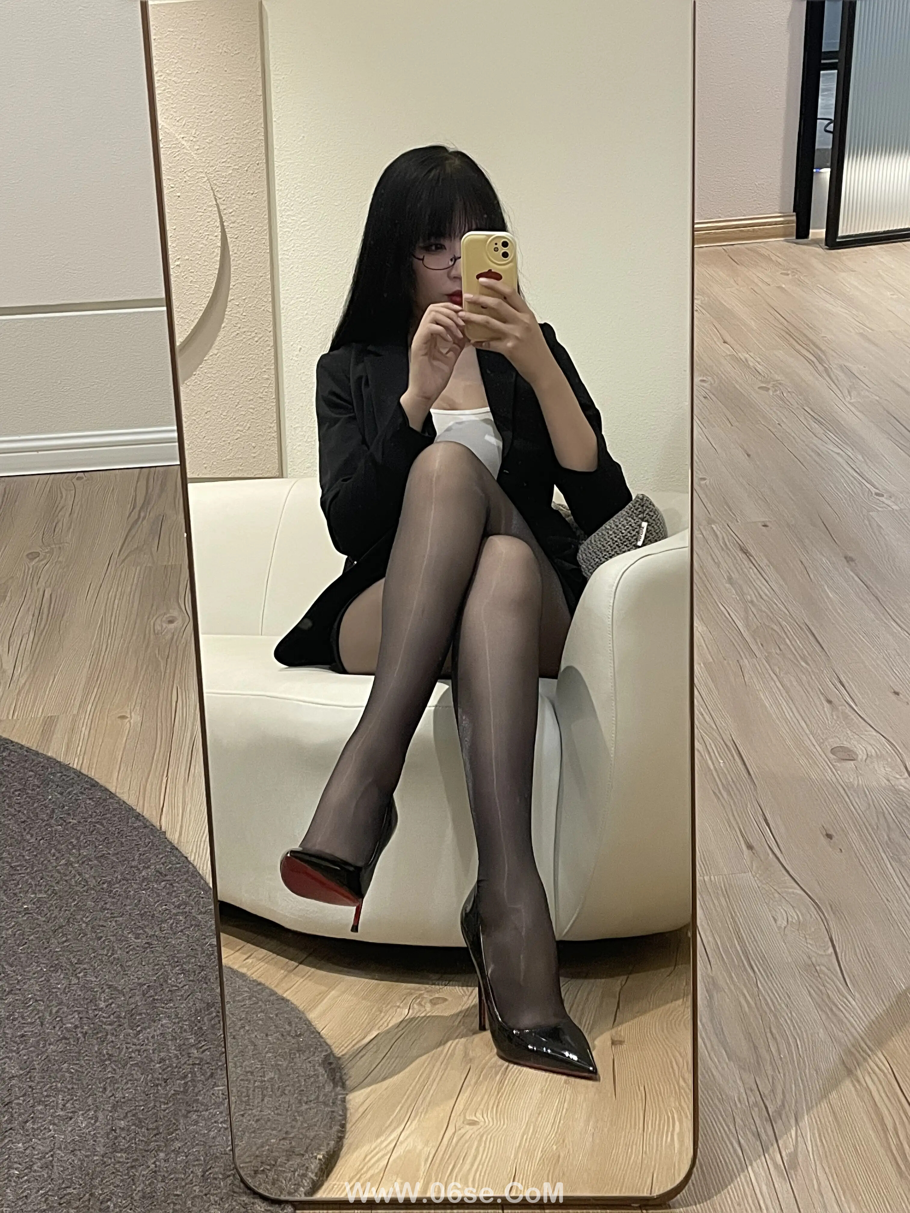 图片[63]-轩萧学姐 – 下班后的ol-六色网