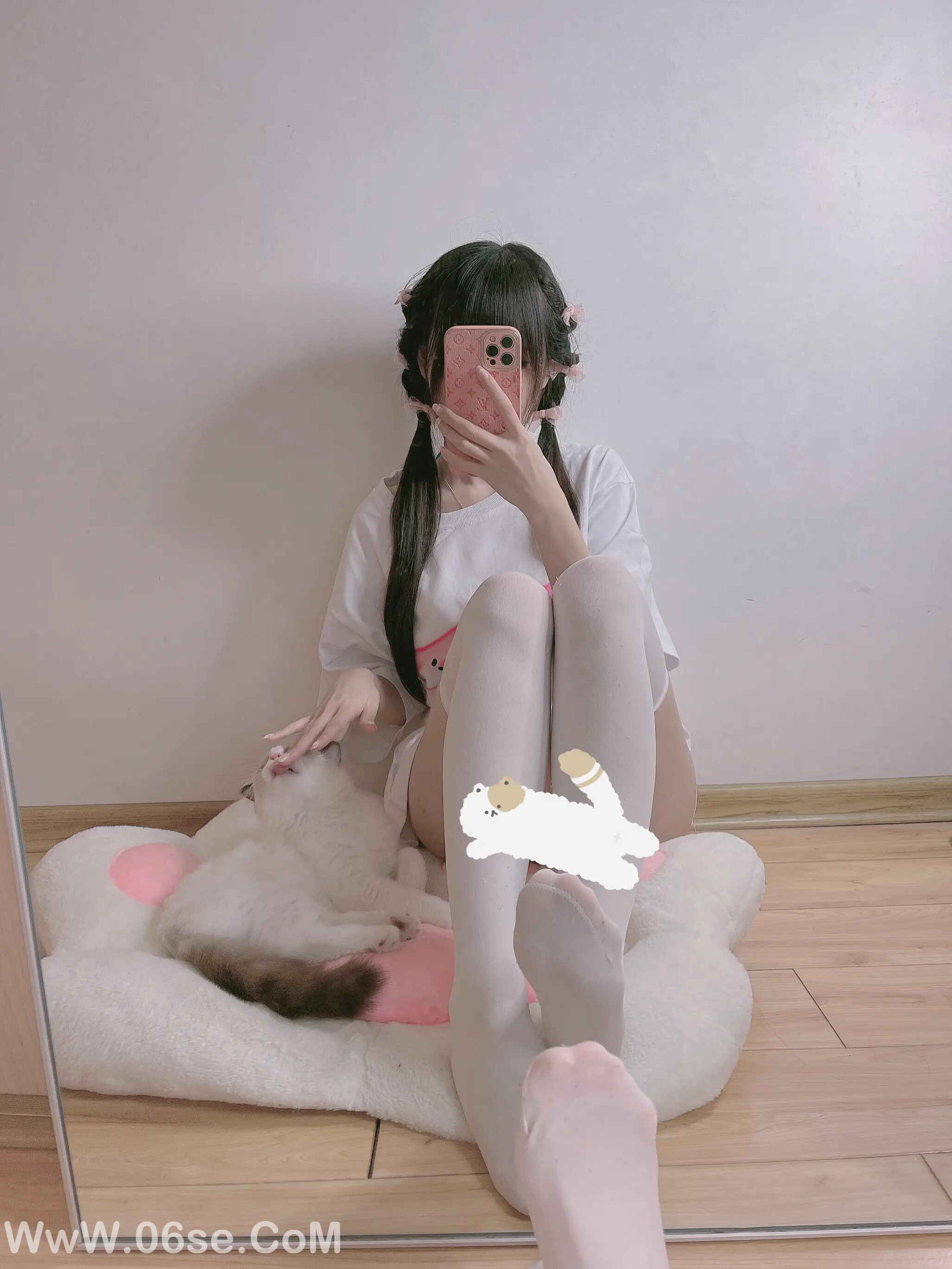 miko酱ww 自拍系列mikoの白丝01-六色网