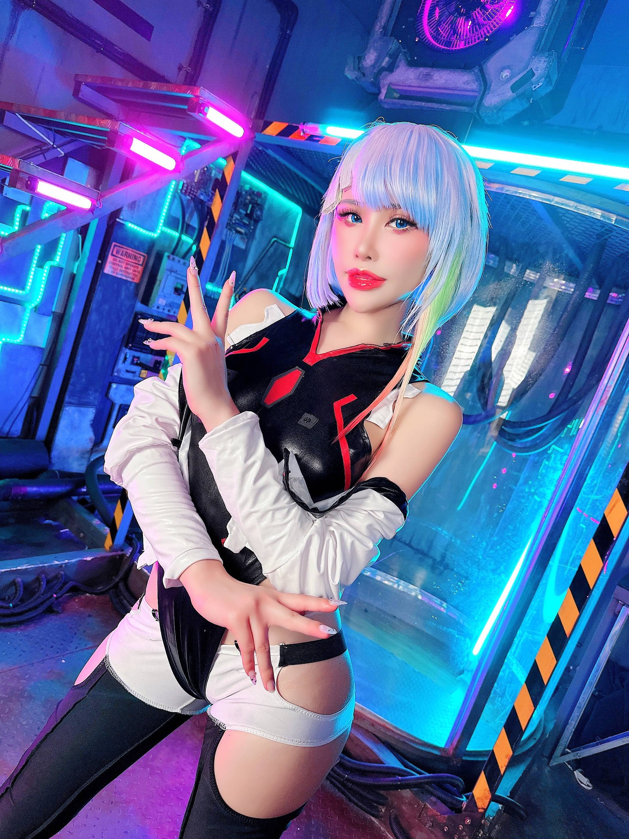 – Lucy [14P]