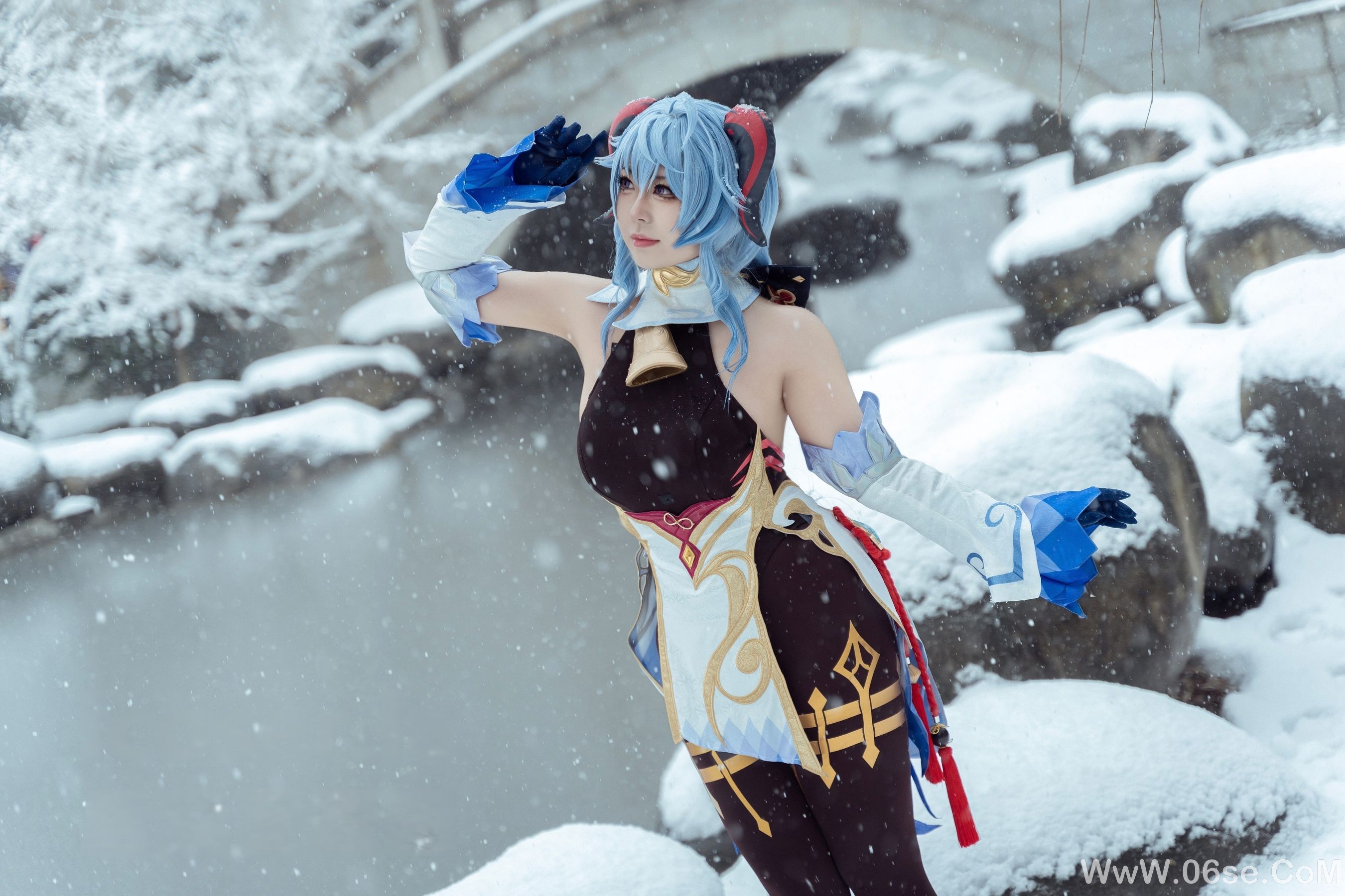 图片[34]-虎森森 – 原神 甘雨 雪景 [42P]-六色网