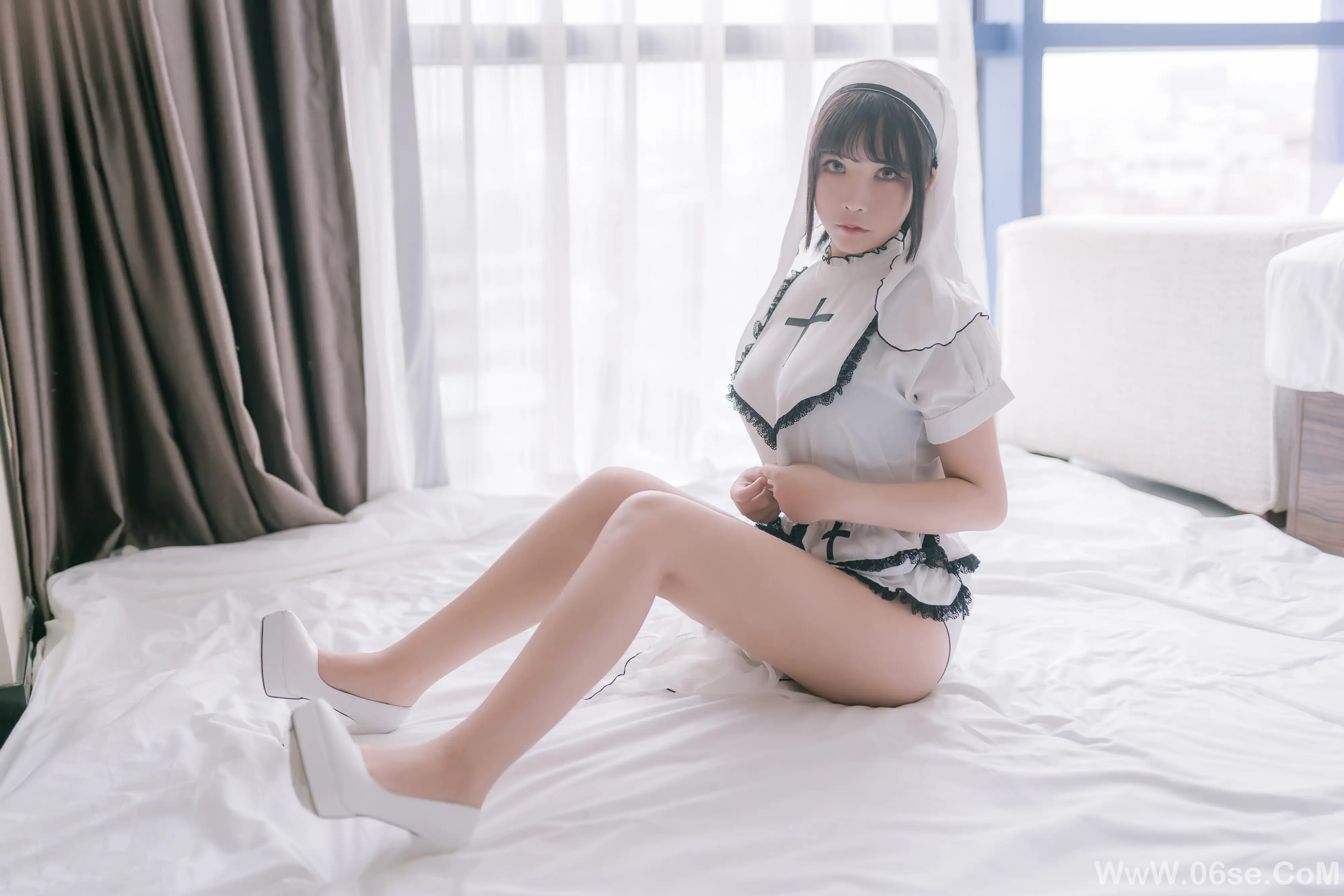 图片[3]-抱走莫子 – 纯白修女-六色网