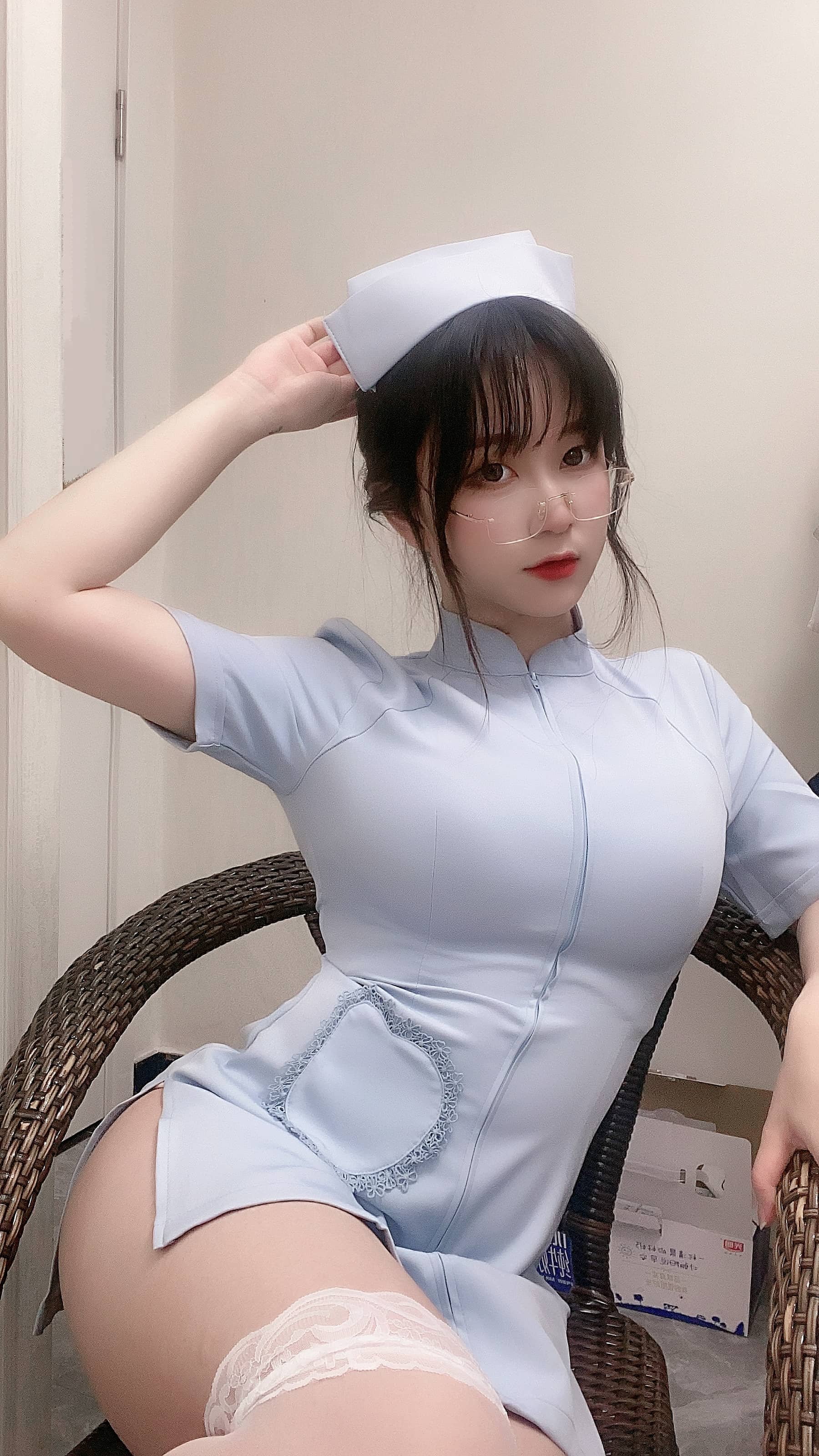 – 七三蓝护士 [16P]