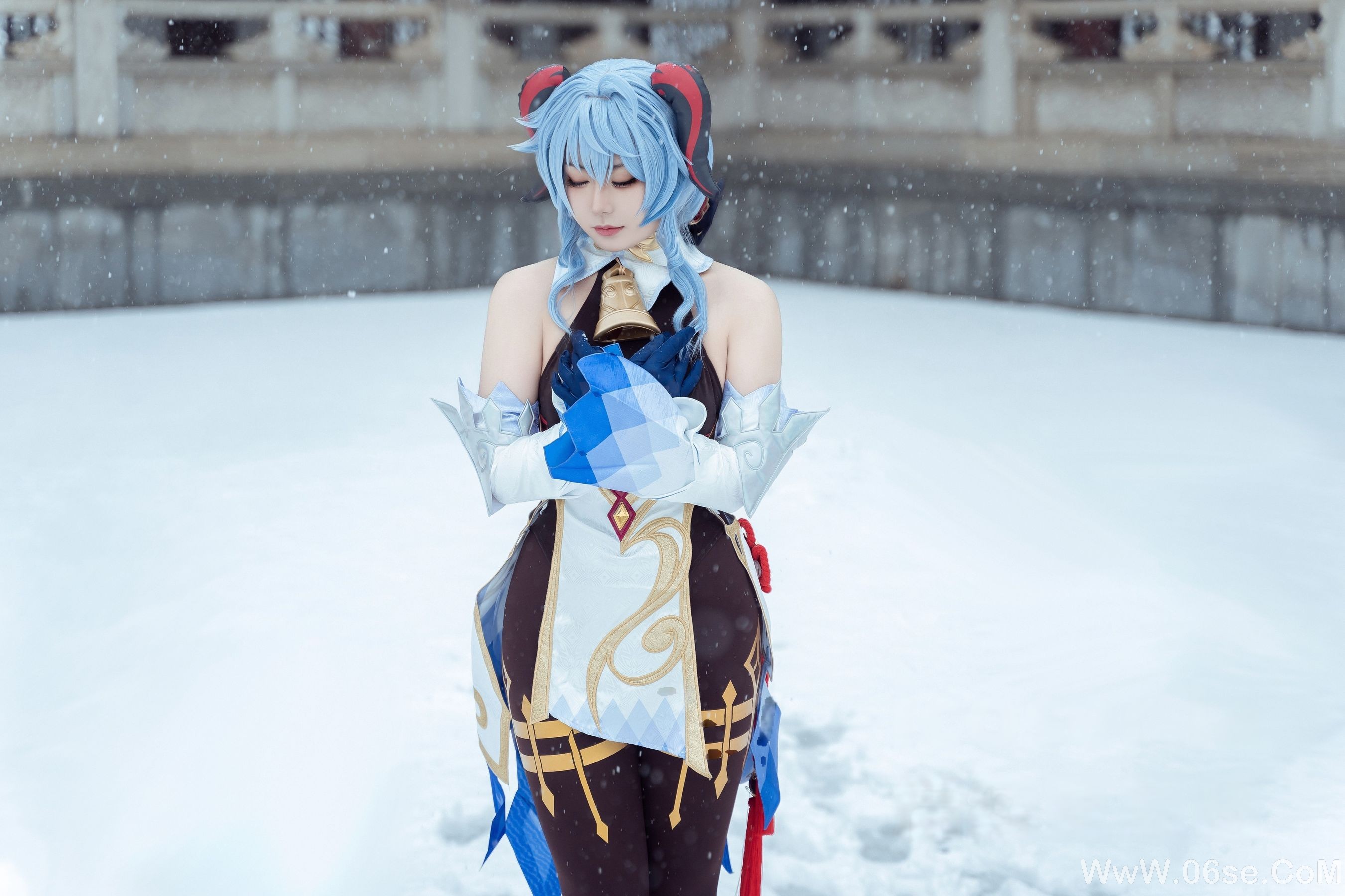 图片[2]-虎森森 – 原神 甘雨 雪景 [42P]-六色网