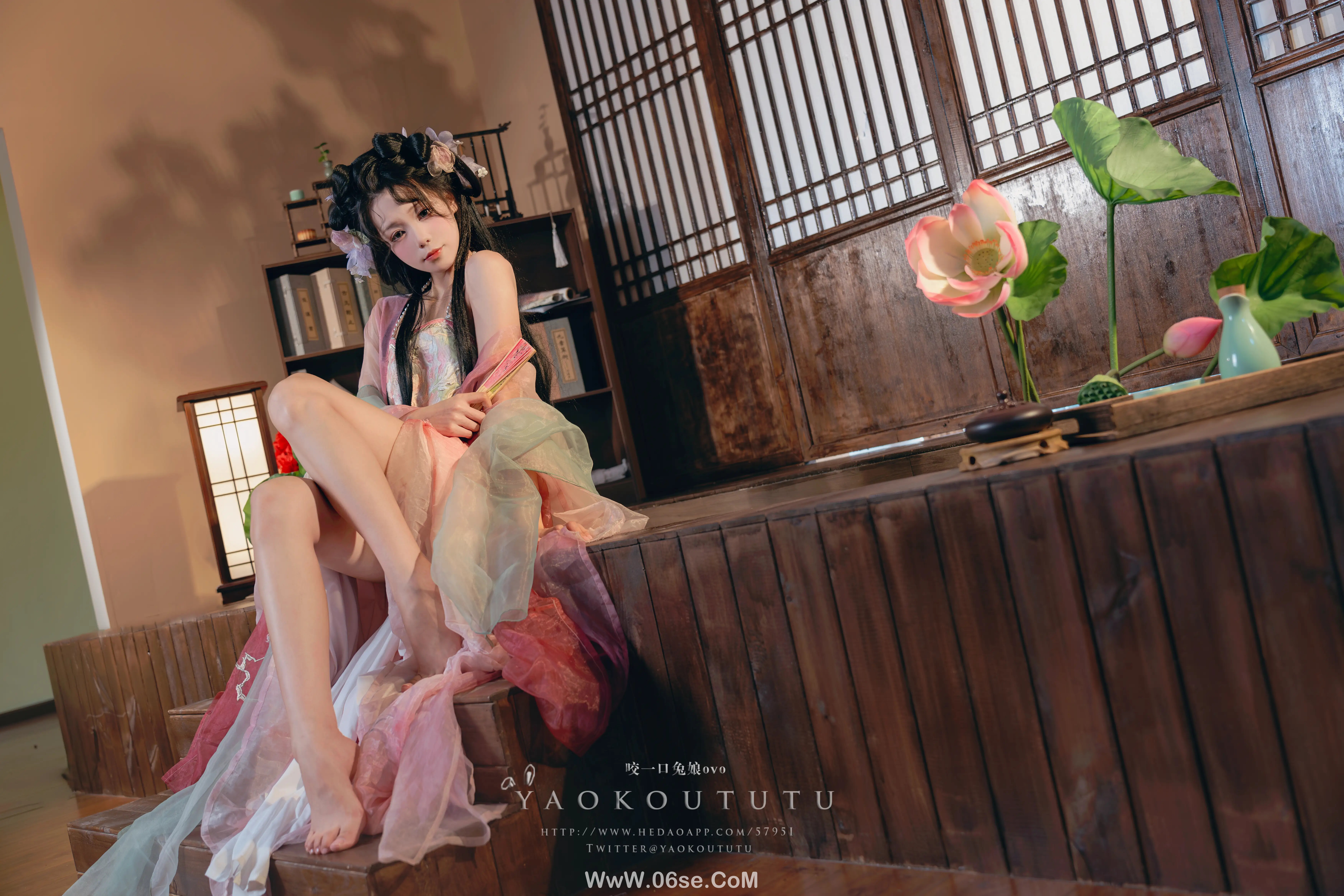 图片[12]-咬一口兔娘_八月订阅『醉倒荷塘边』-六色网