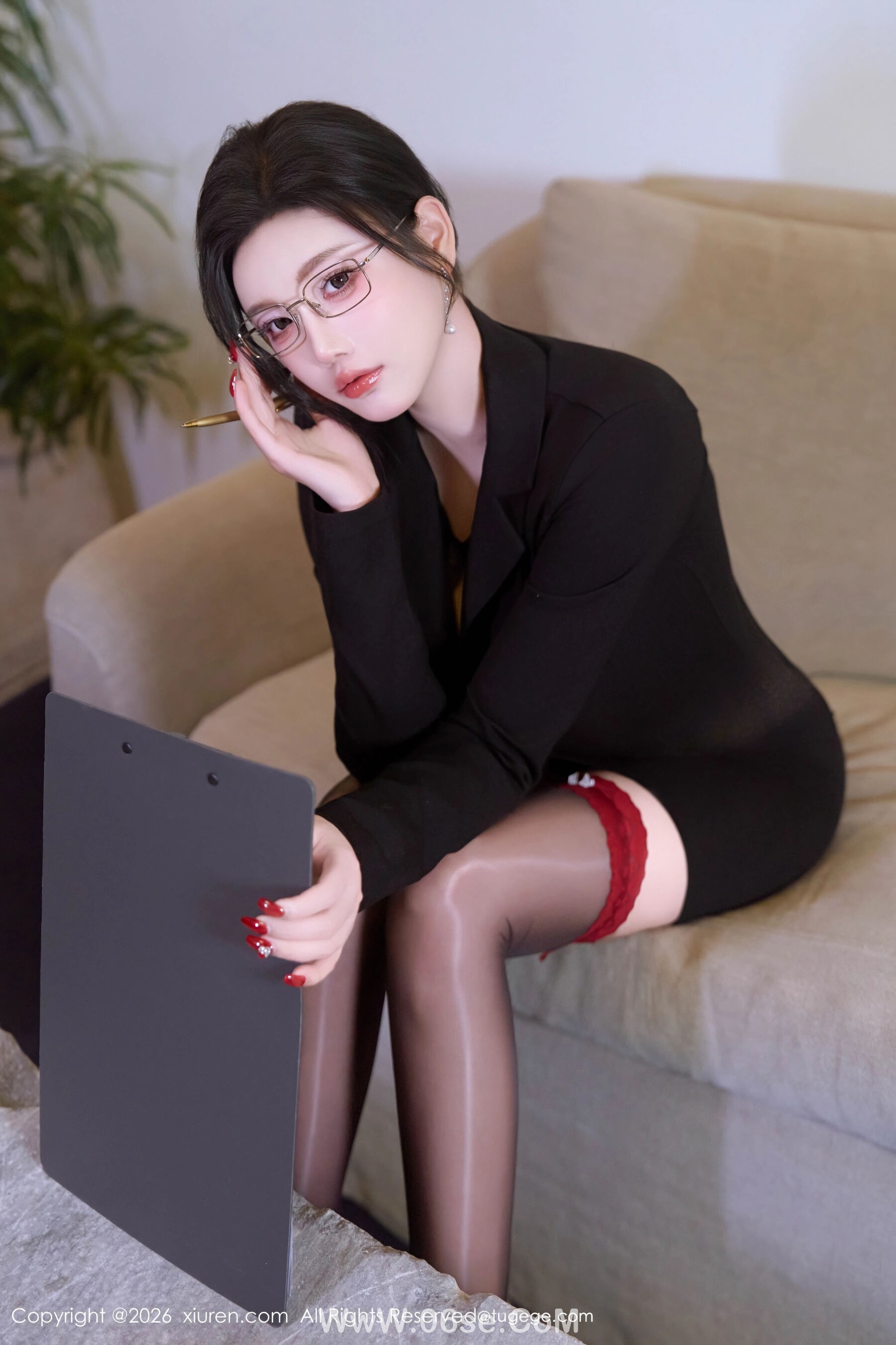 图片[3]-秀人网 – NO.11230 – 杨晨晨 [76P]-六色网