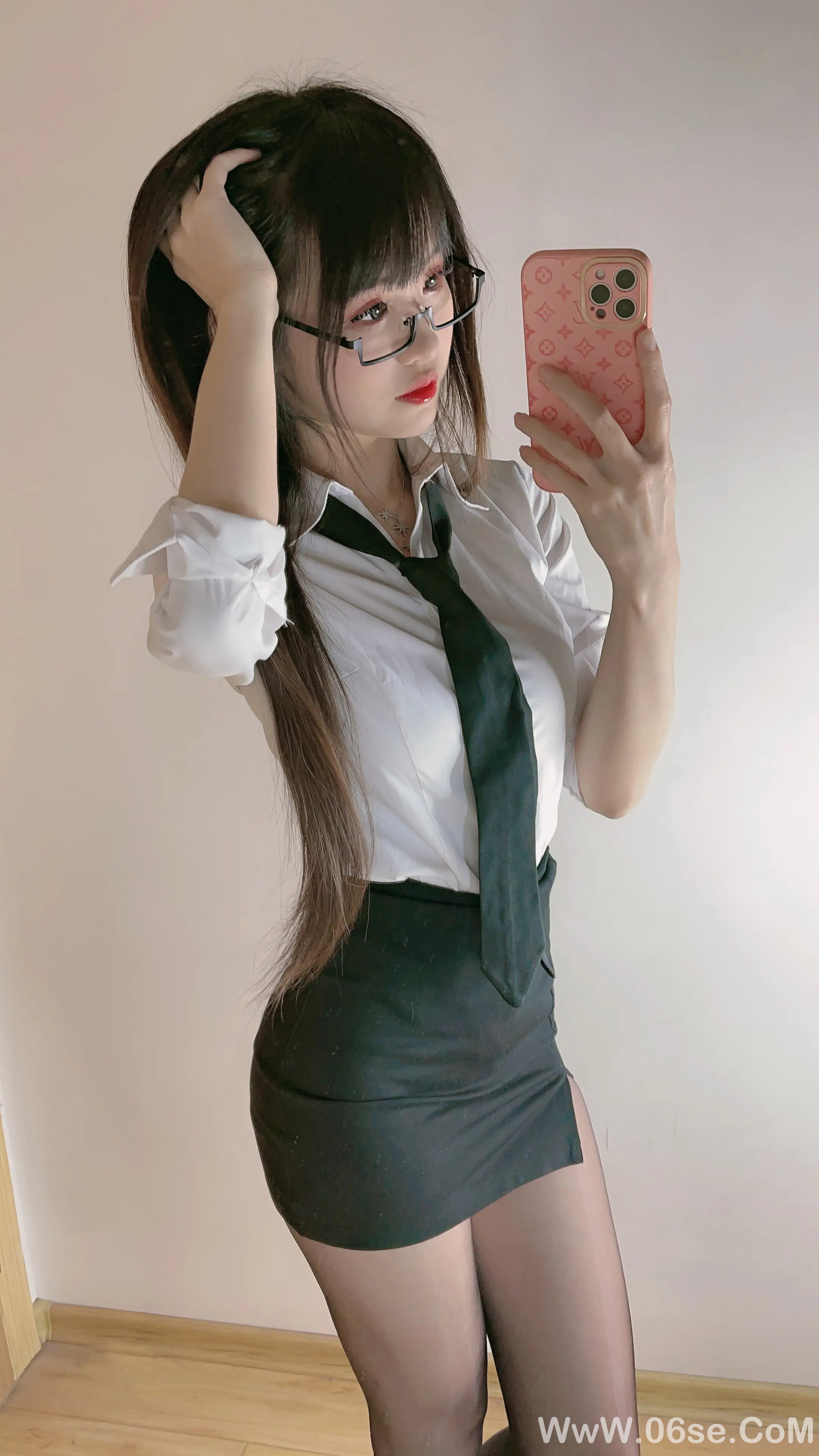 图片[120]-miko酱ww 自拍系列mikoの黑丝02-六色网