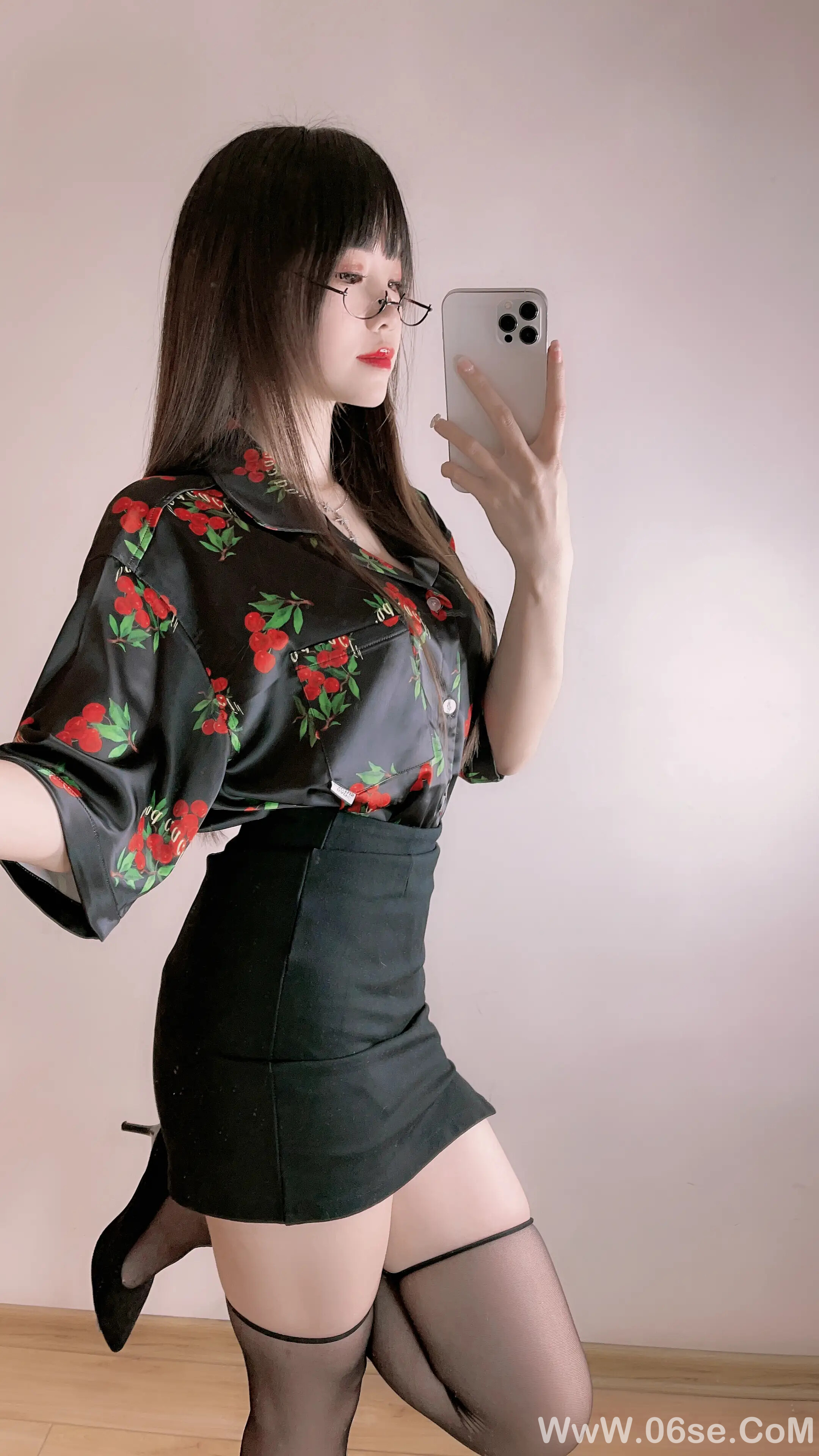 图片[61]-miko酱ww 自拍系列mikoの黑丝04-六色网