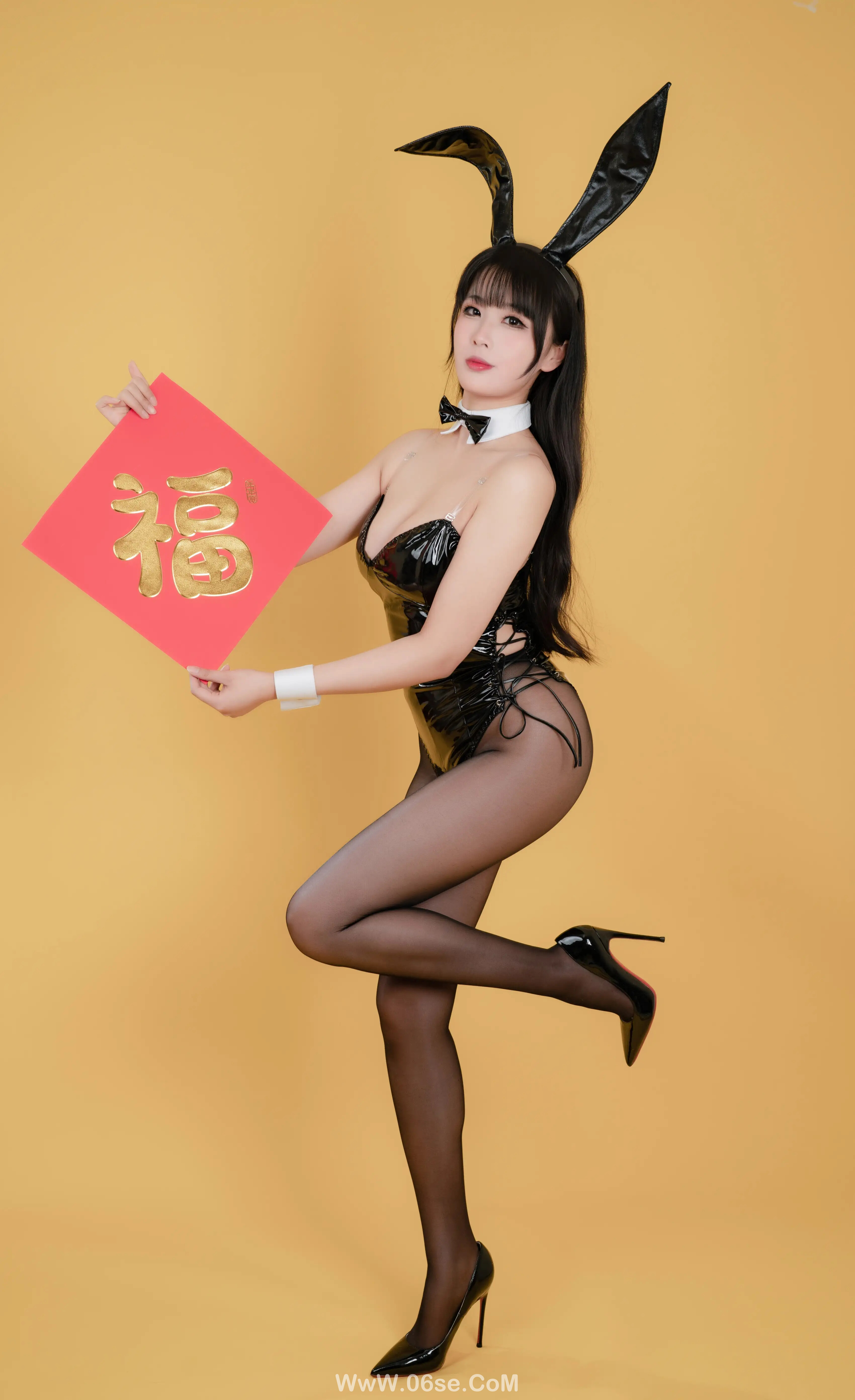 图片[16]-轩萧学姐 – 新春福兔 黑兔女郎-六色网