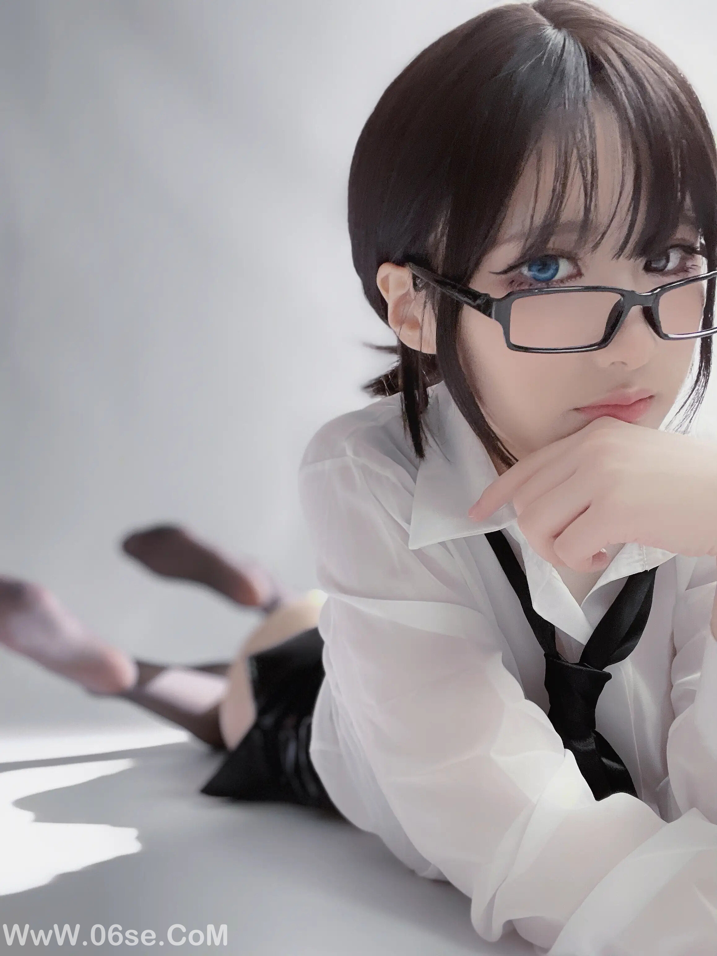 图片[19]-幼愛youmeko 黑丝眼镜ol-六色网
