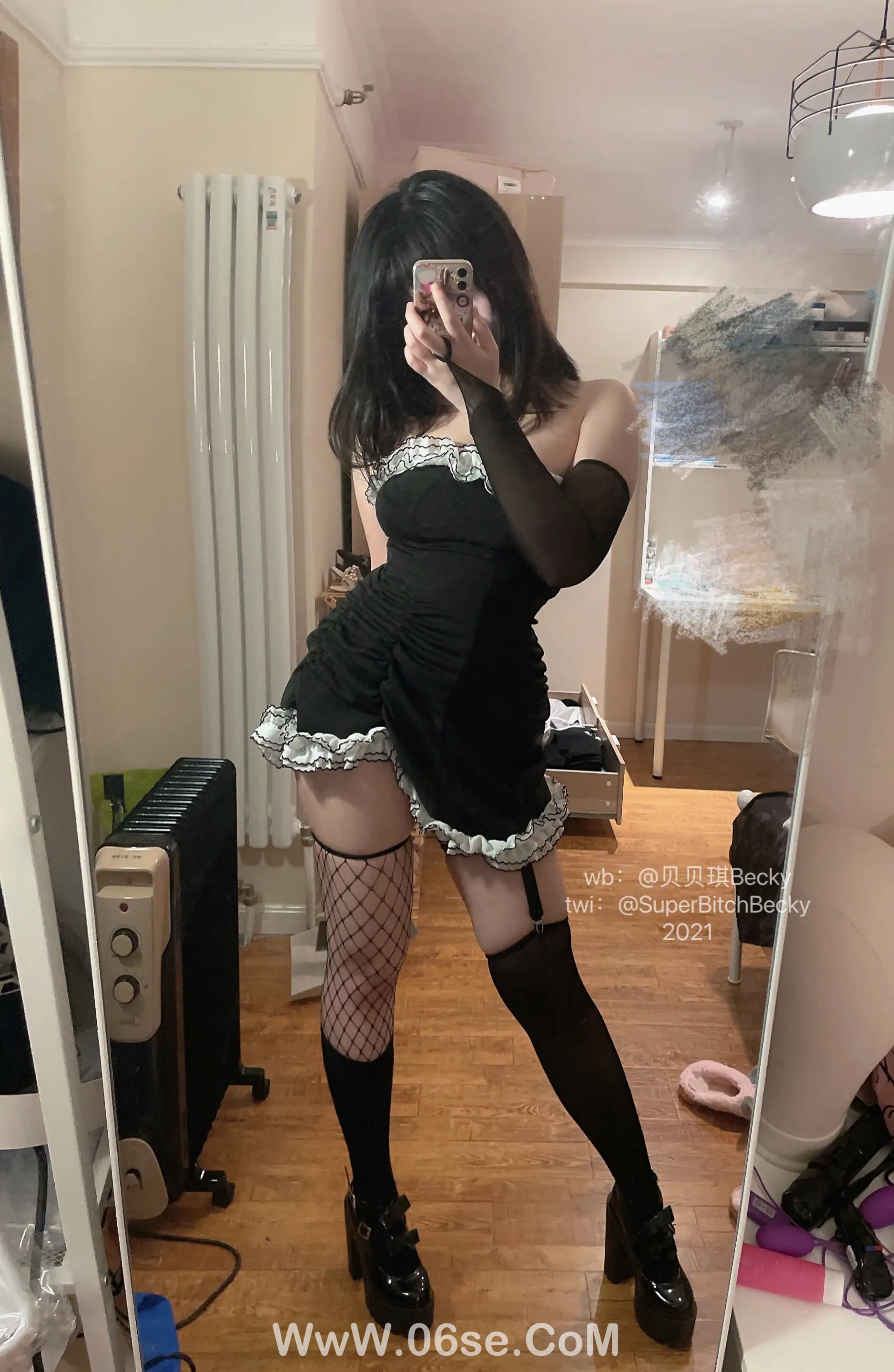 图片[27]-贝贝琪Becky – 对镜黑发辣妹-六色网